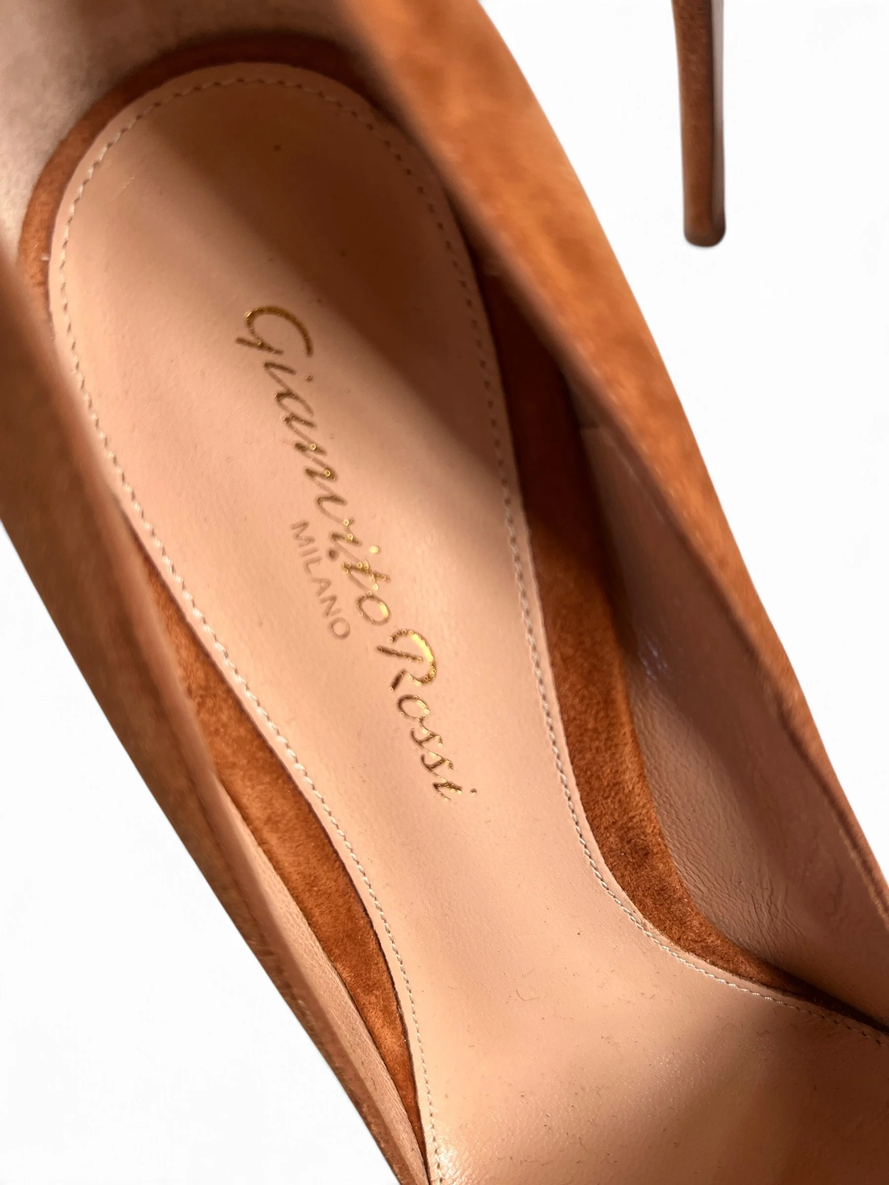 Gianvito Rossi 105 Camel Suede Pumps