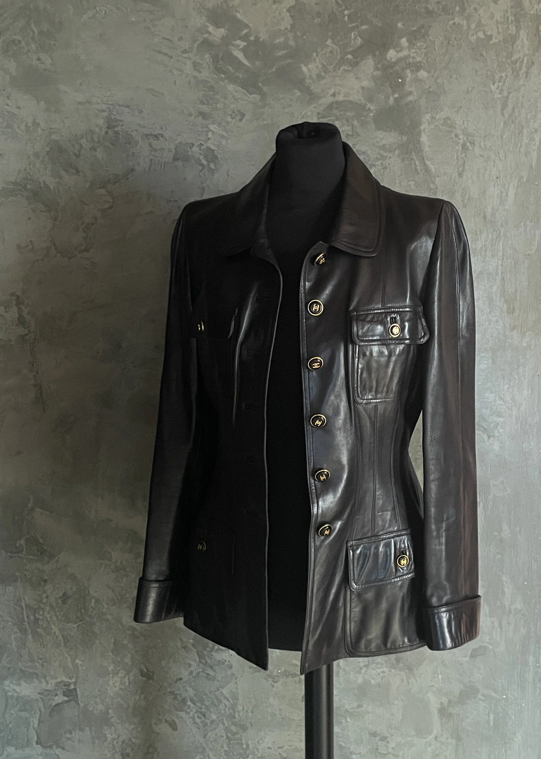 Chanelleatherjacket13.jpg