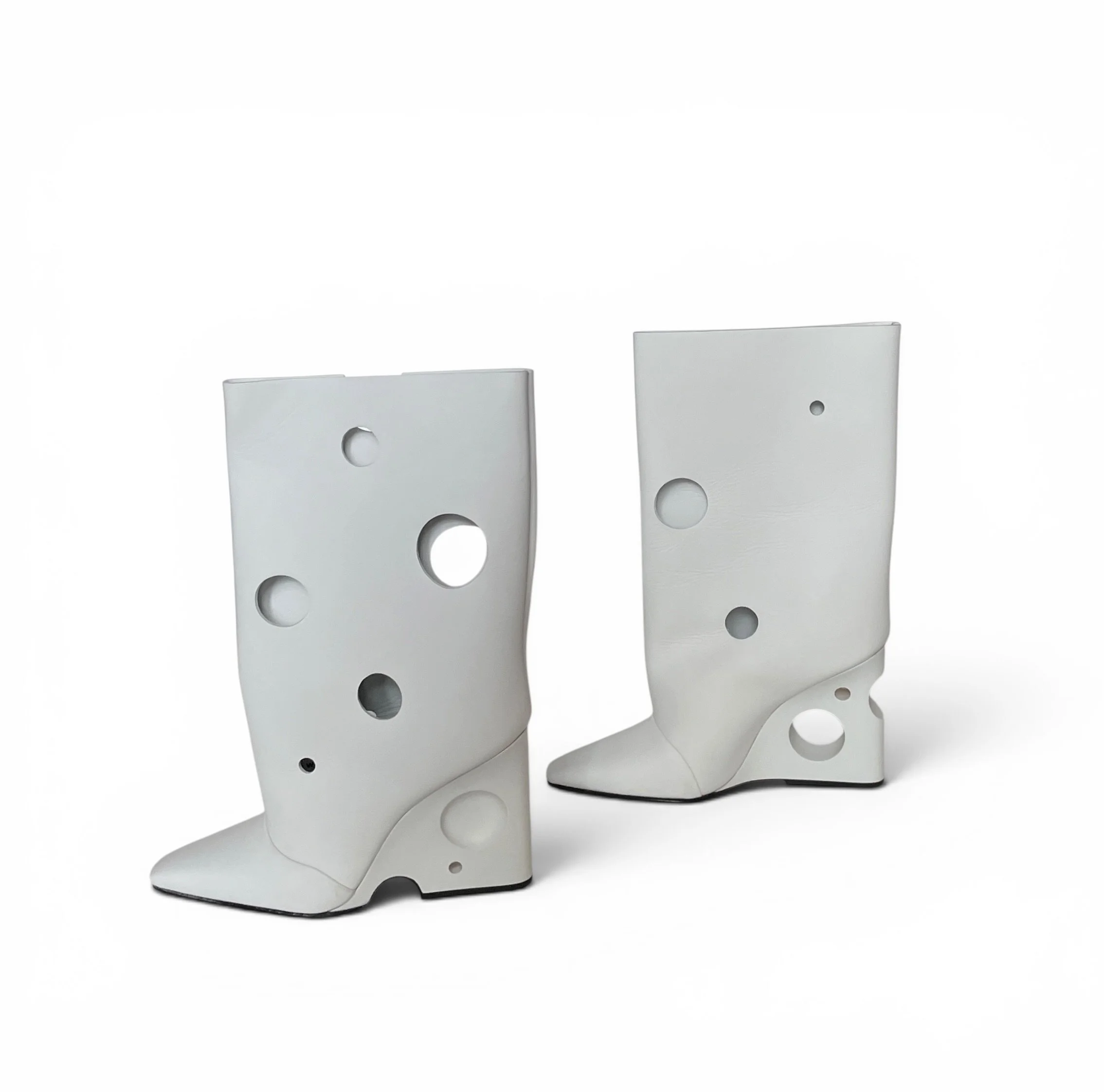 Off-Whiteboots4.jpg