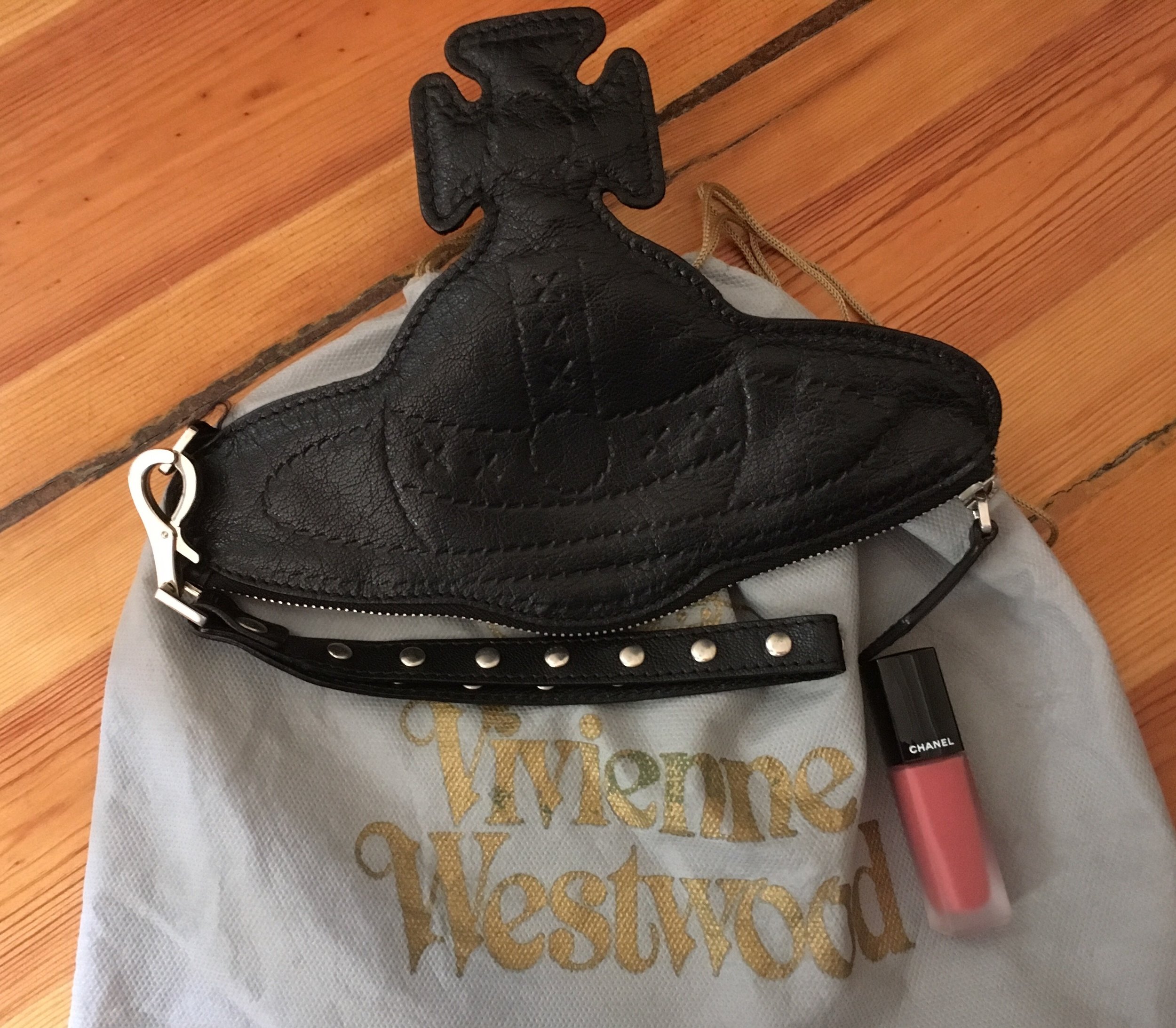 VWPouch.jpeg