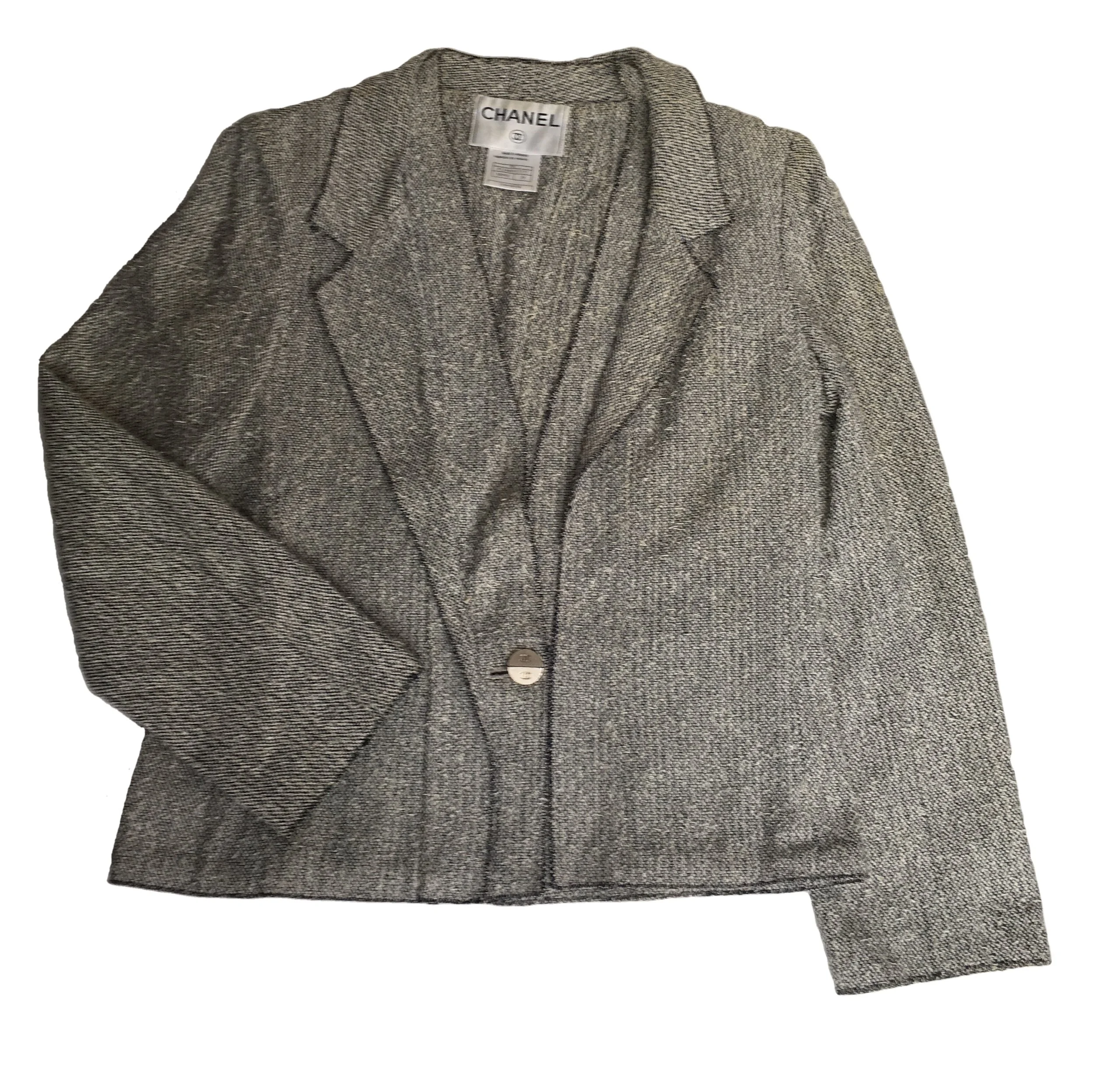 Chanelsuit2.jpg