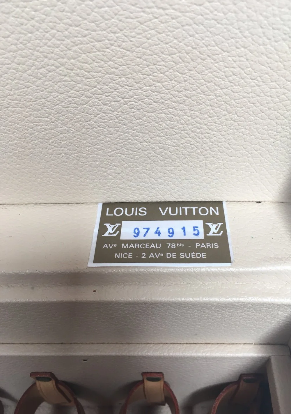 LVNecessaire13.jpg