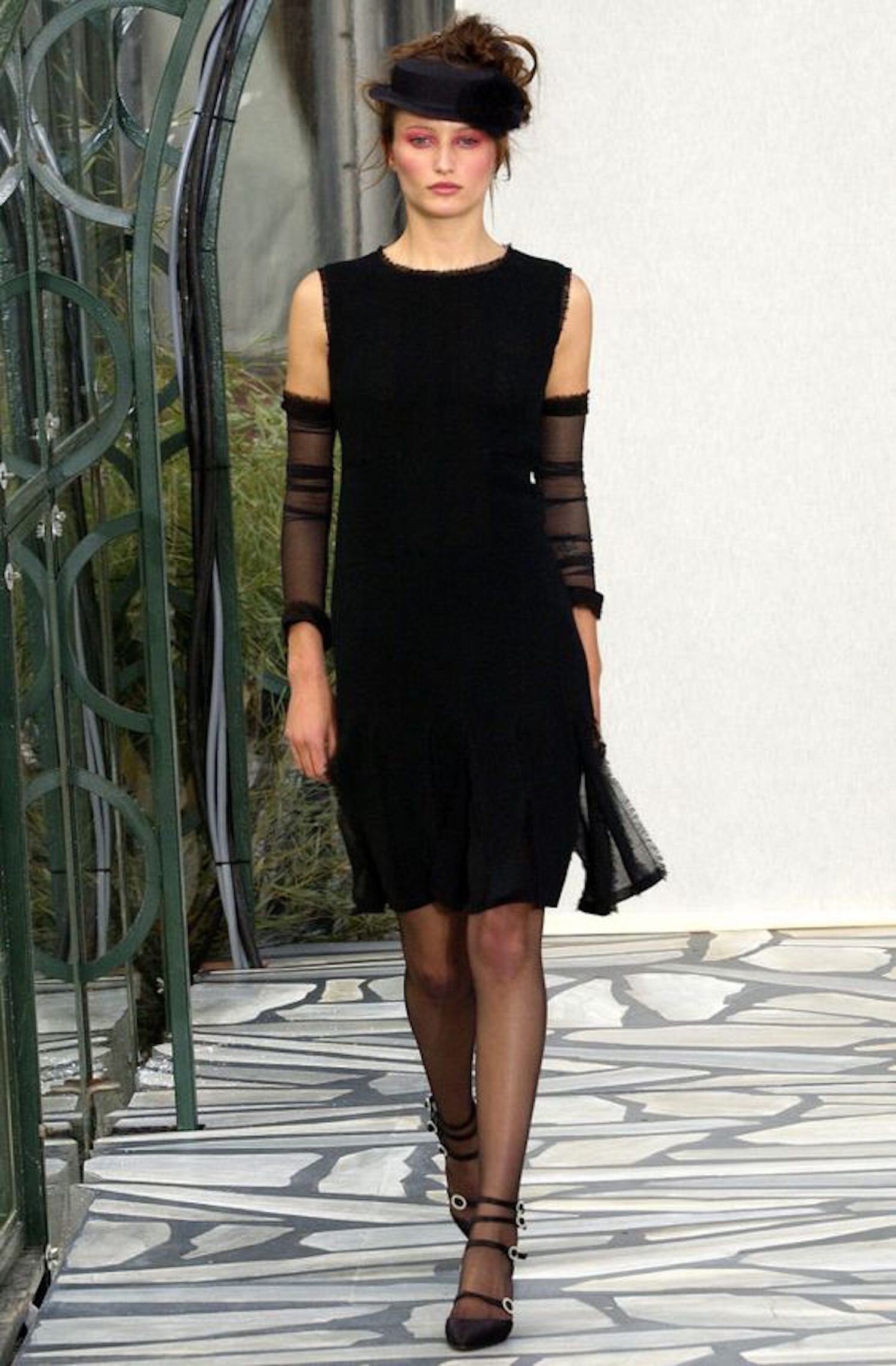 Chanel HC Spring-Summer 2003 Black Dress — Mia Luxury Vintage