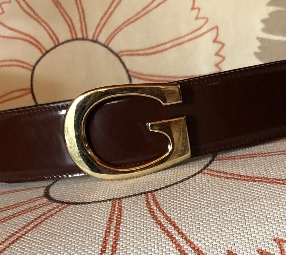 Gucci Gold Logo Leather Belt