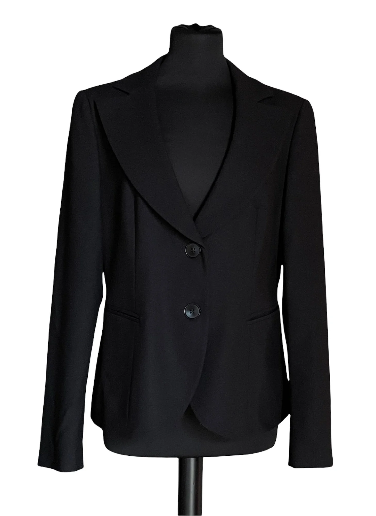 Armani0.jpg?format=2500w
