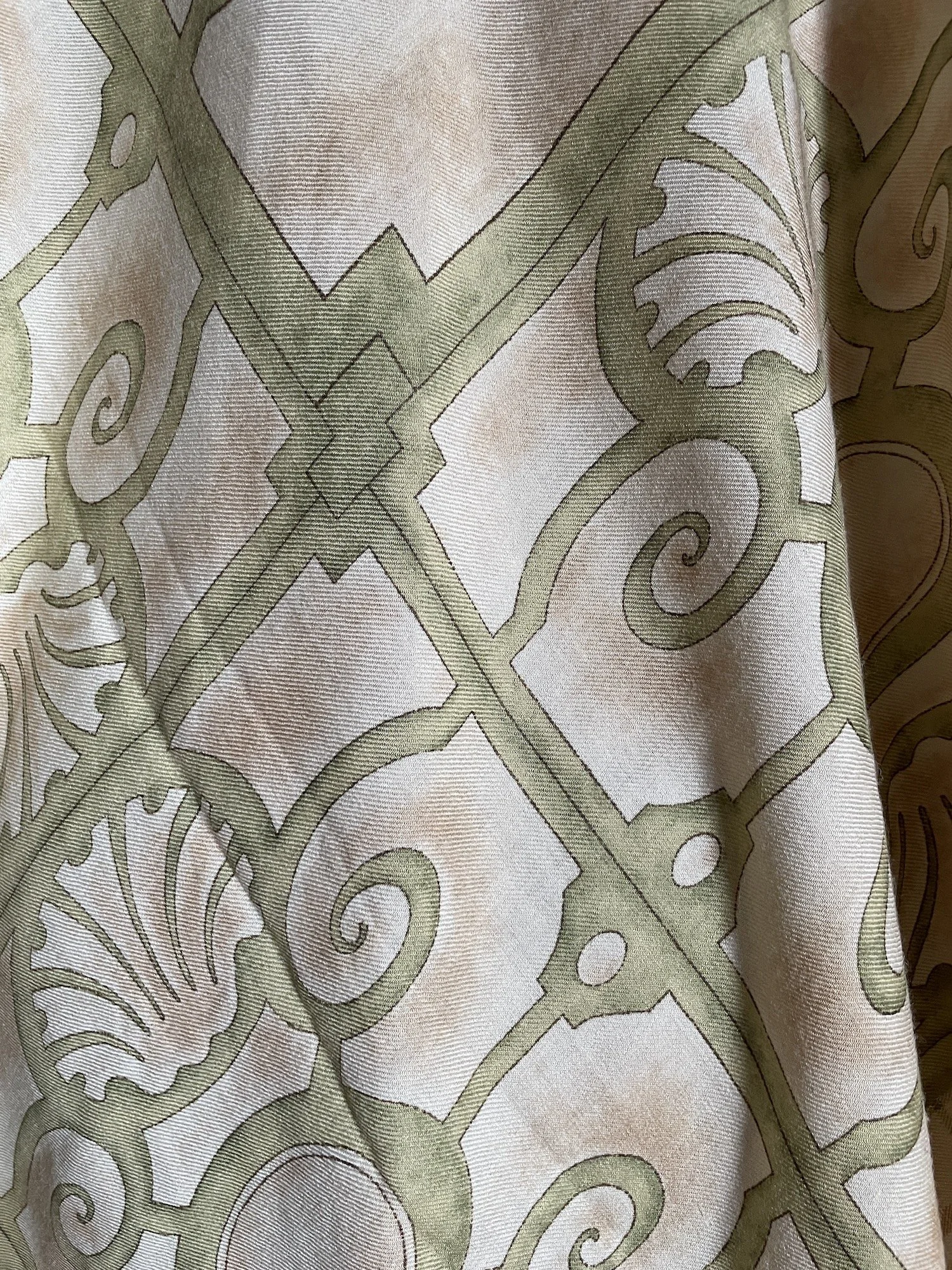Burberryshawl3.JPG