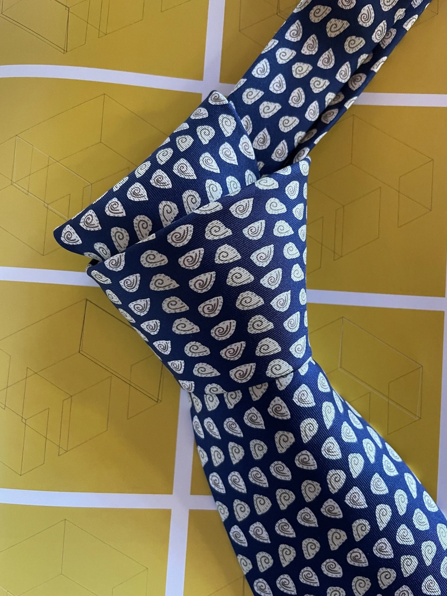 Hermès Navy Printed Silk Vintage Tie
