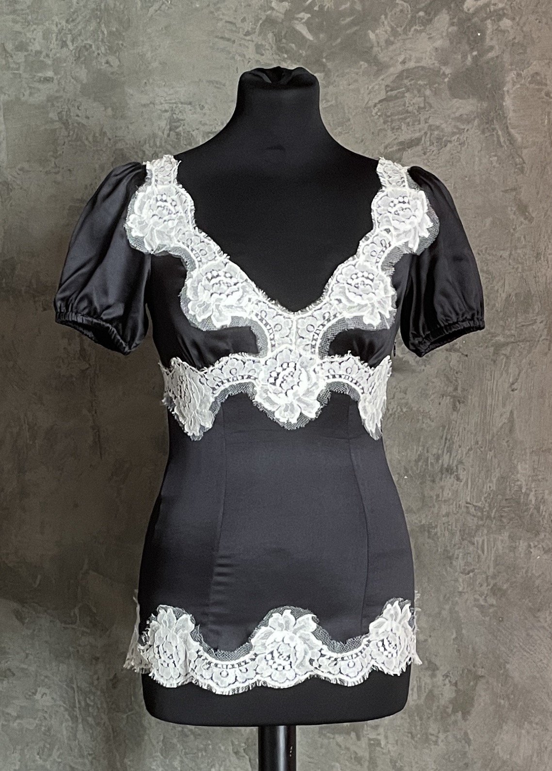 Dolce & Gabbana Silk & Lace Top — Mia Luxury Vintage