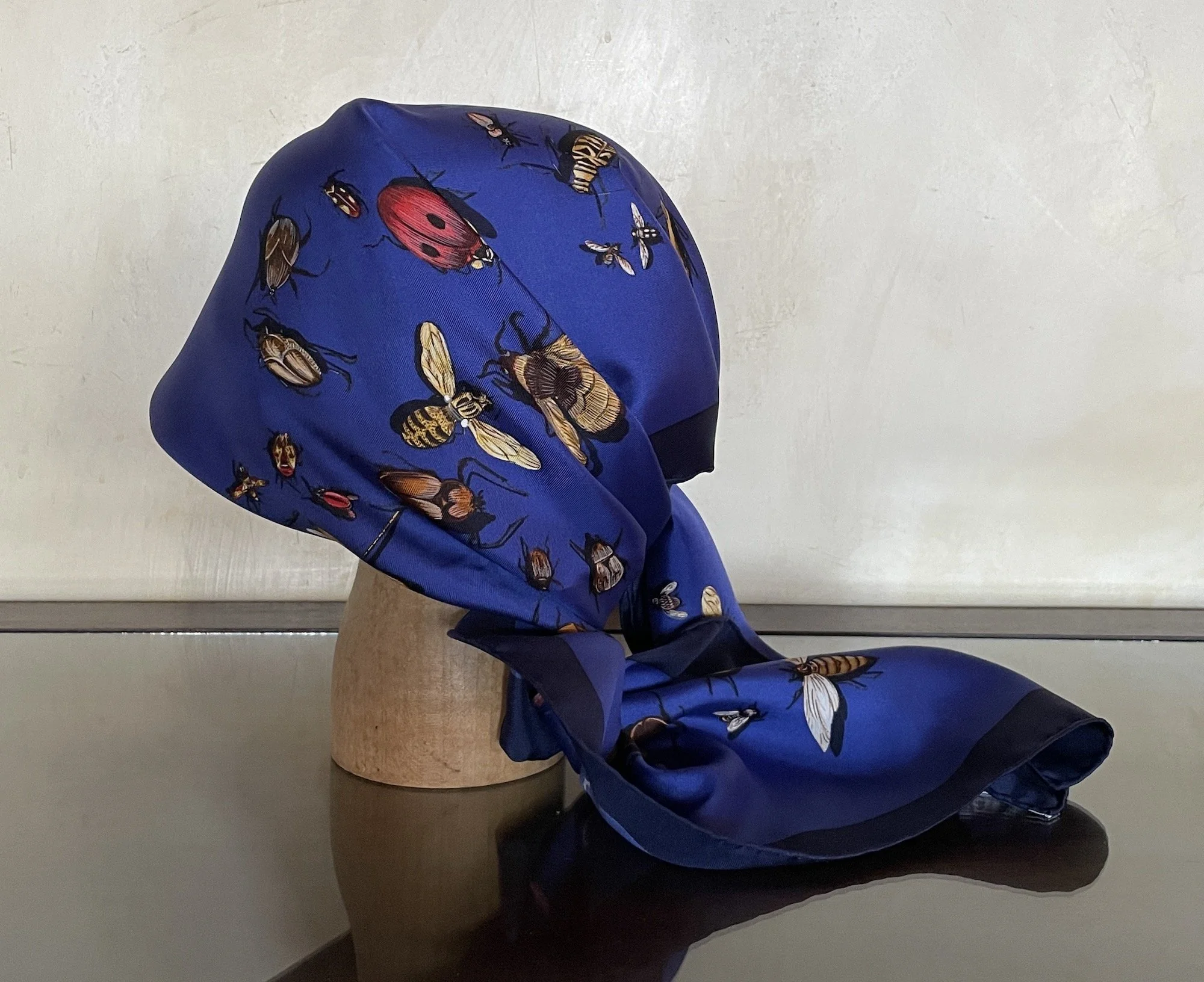 Hermès Vintage Carré "Les Insectes"