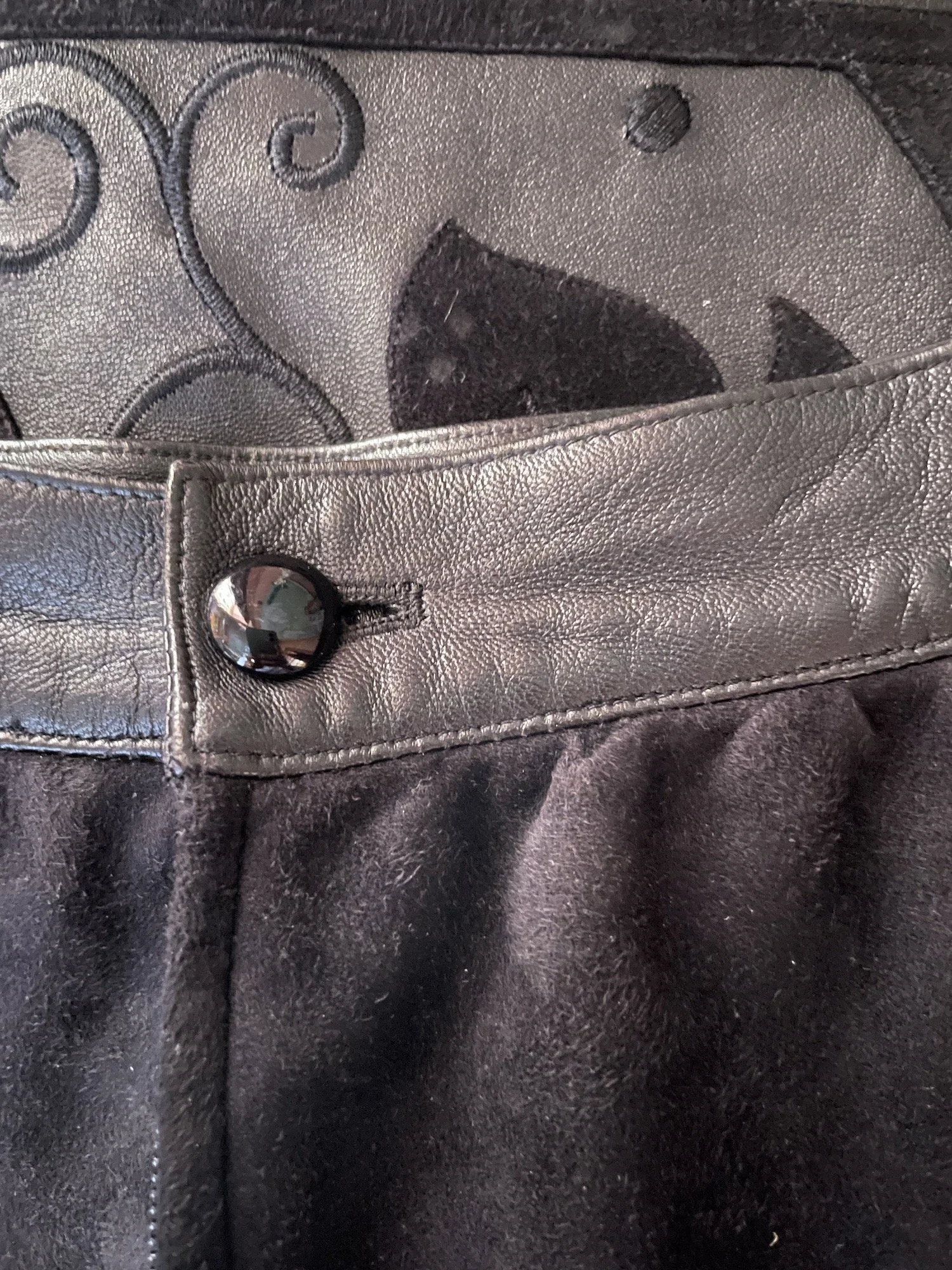 Valleather10.JPG