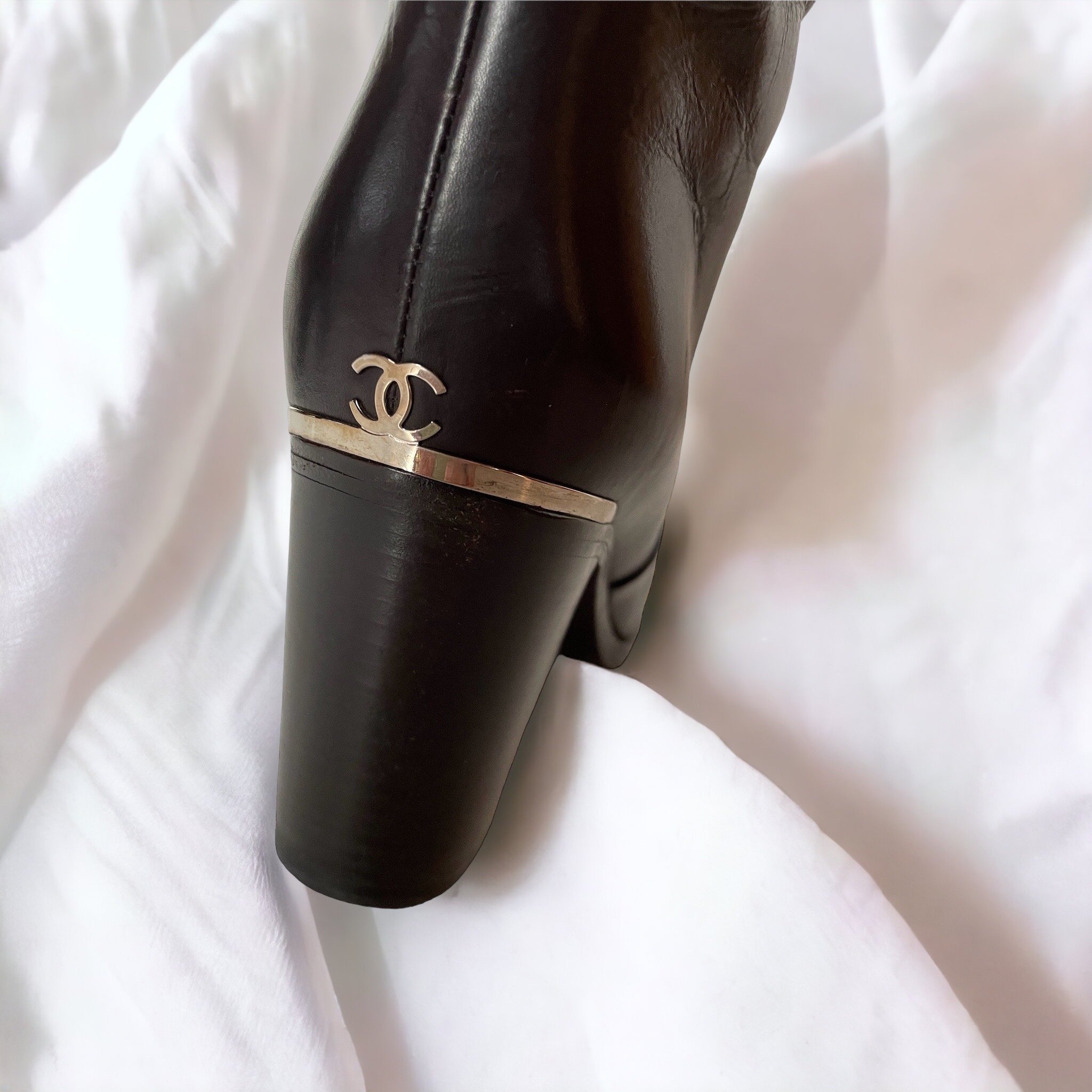 Chanel Boots 41 - 8 For Sale on 1stDibs