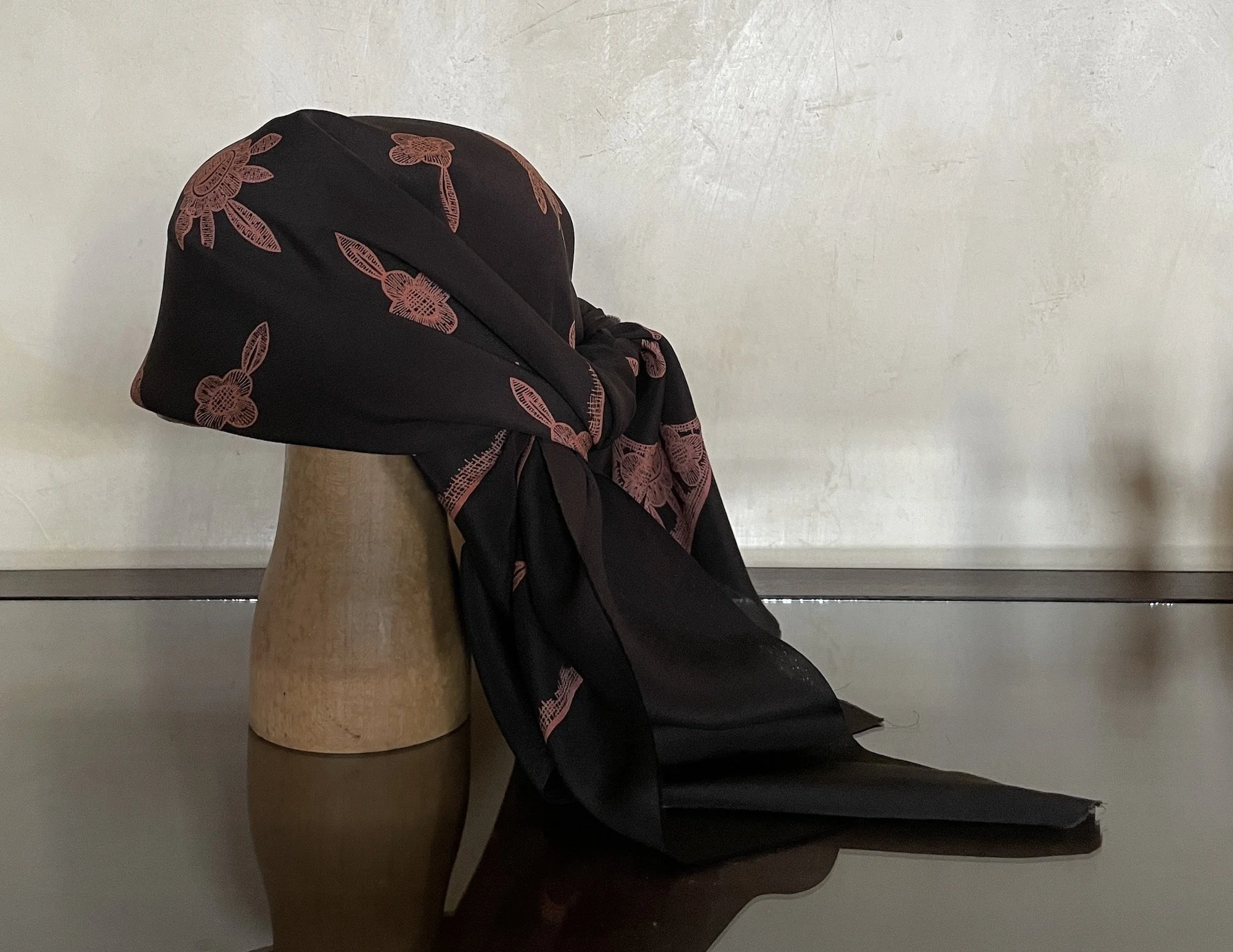 Chloé Silk Vintage Scarf — Mia Luxury Vintage