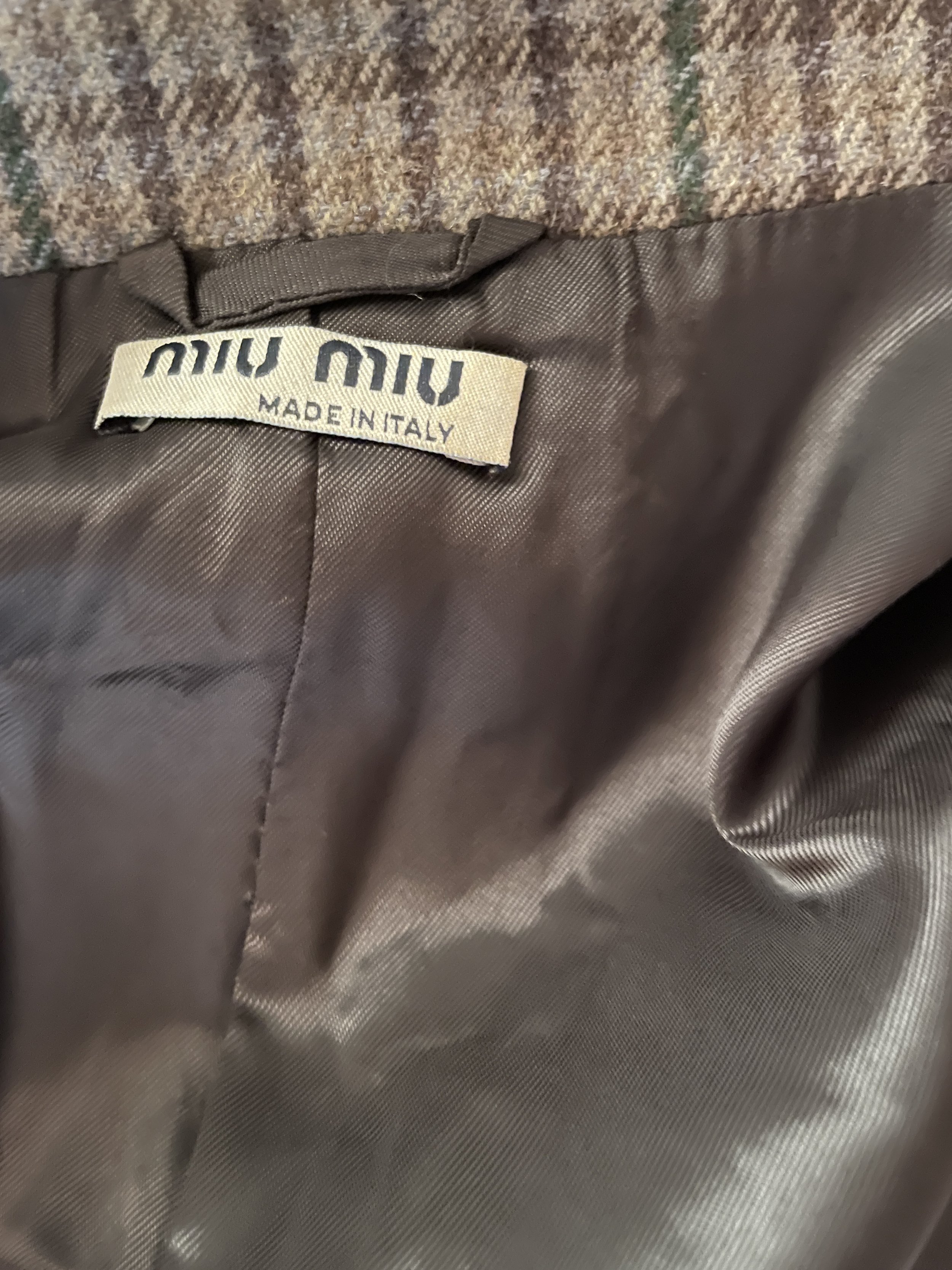 Miu Miu Short Checked Wool Jacket — Mia Luxury Vintage Miu Miu Short Checked Wool Jacket — Mia Luxury Vintage