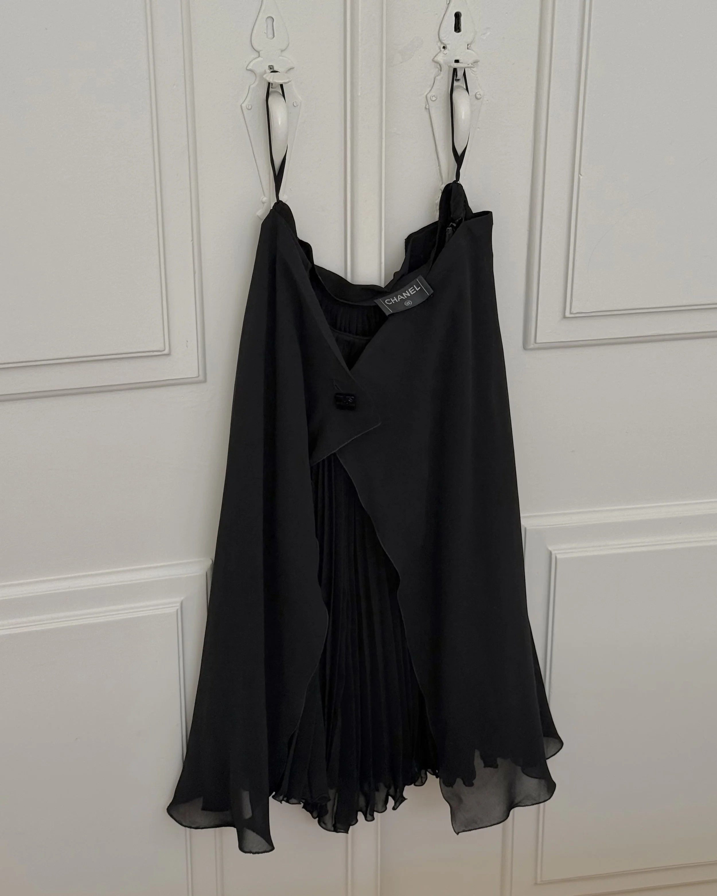 Chanel F/W 2000 Pleated Cutaway Skirt