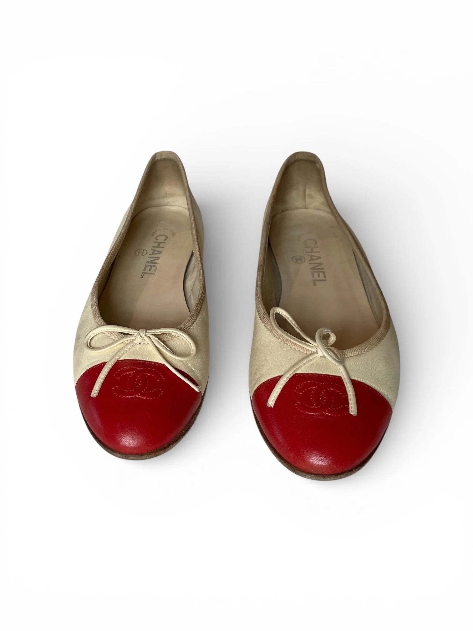 Chanel Bi-color Beige Ballet Flats.3.JPG