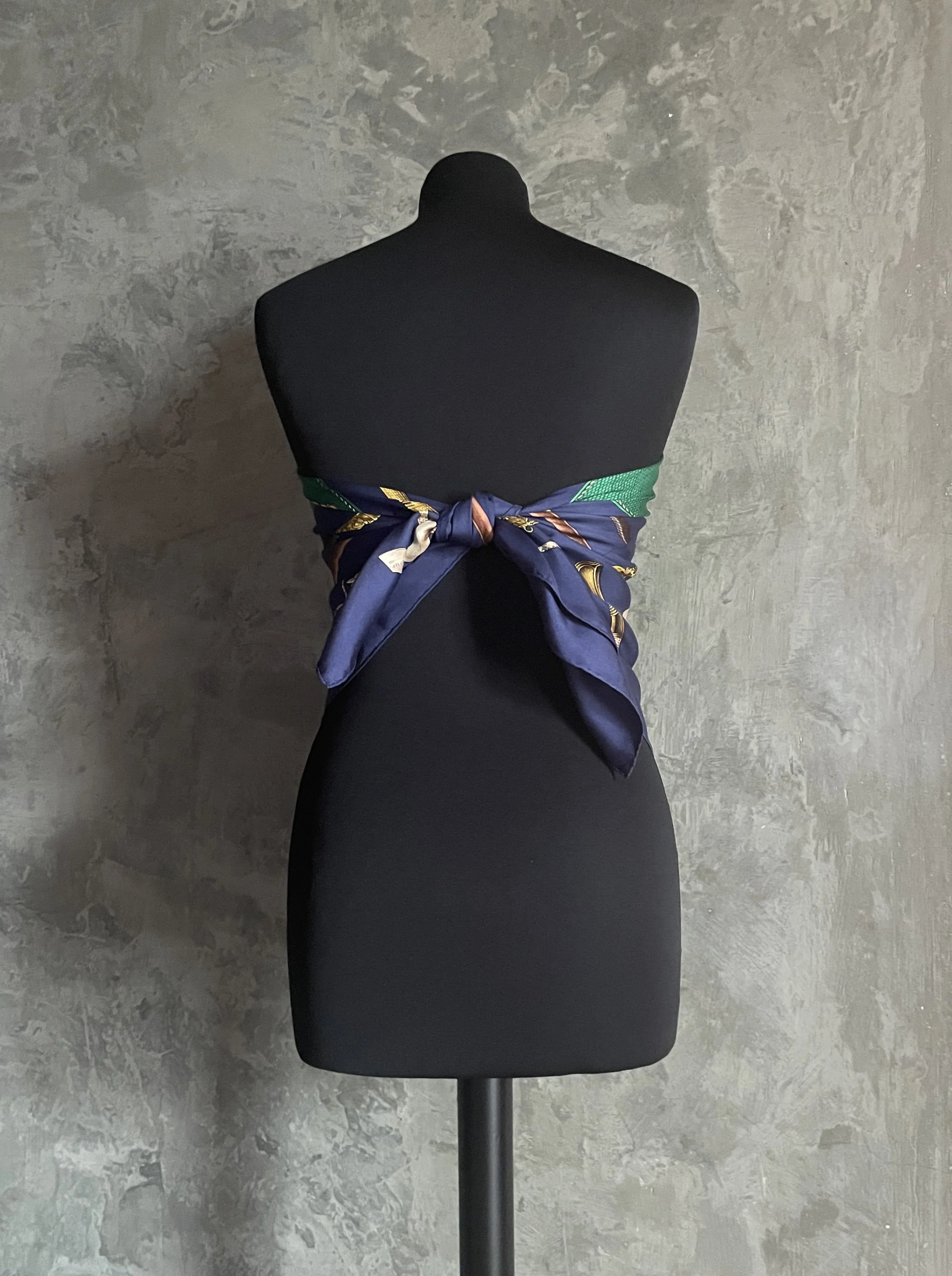 Hermès Vintage Carré “Cannes et Pommeaux”