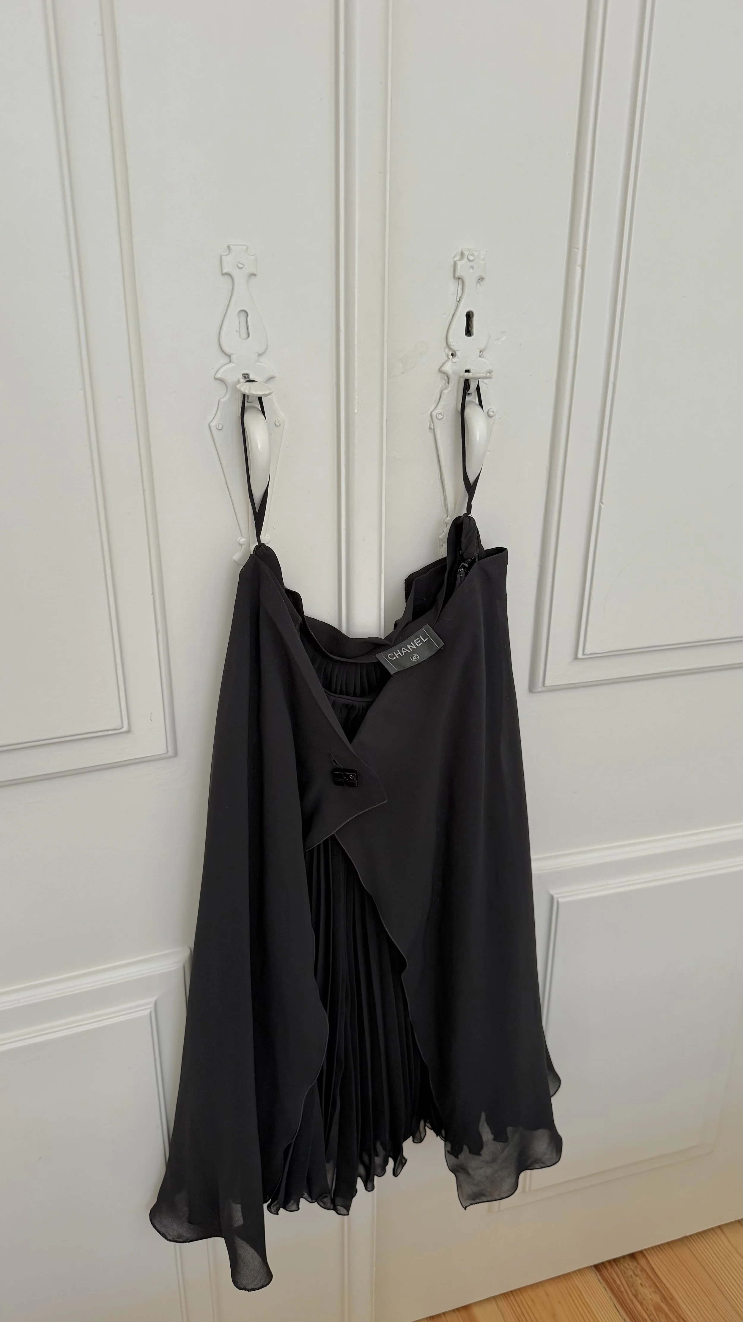 Chanel F/W 2000 Pleated Cutaway Skirt