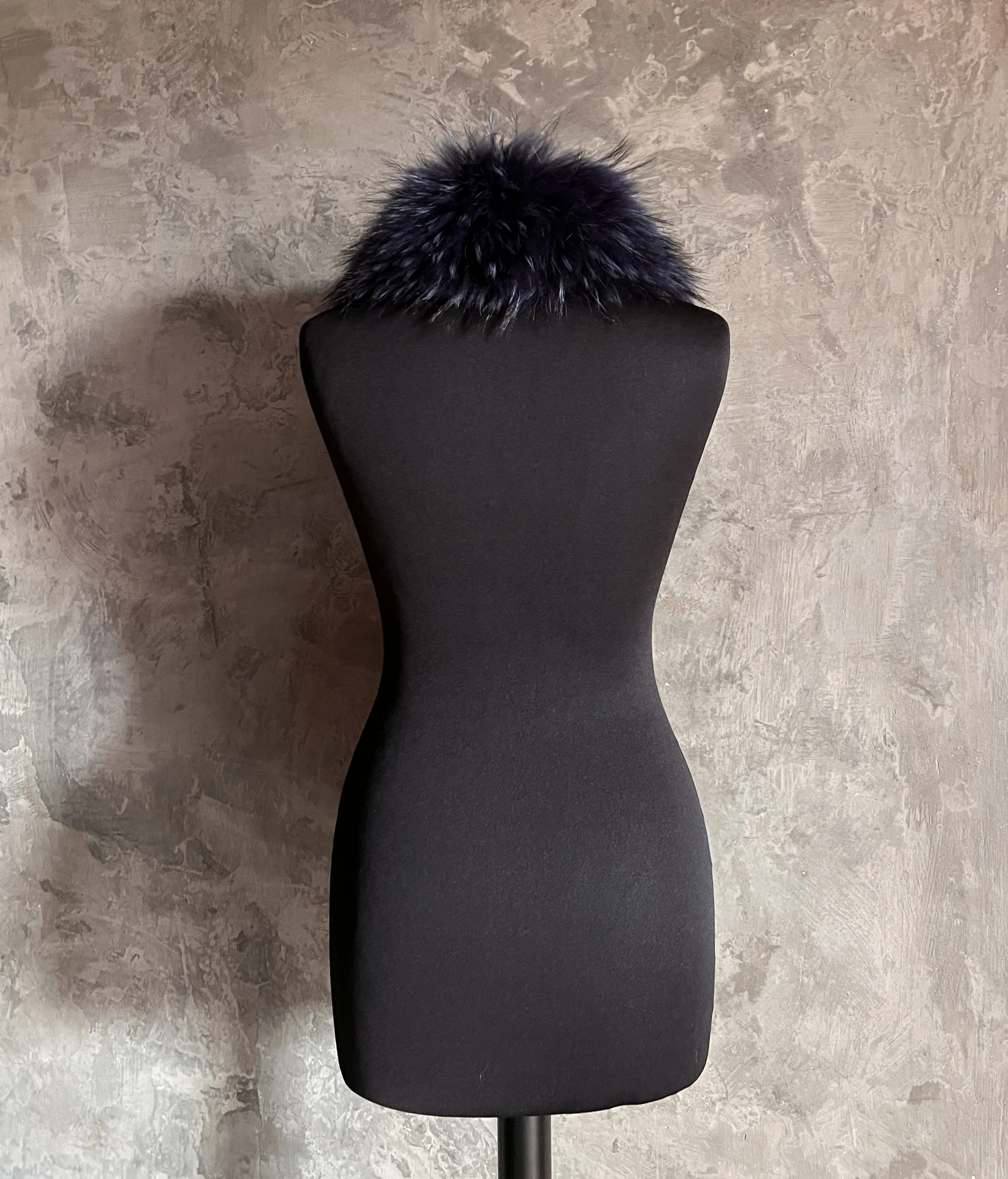 Weekend Max Mara Navy Fur Collar