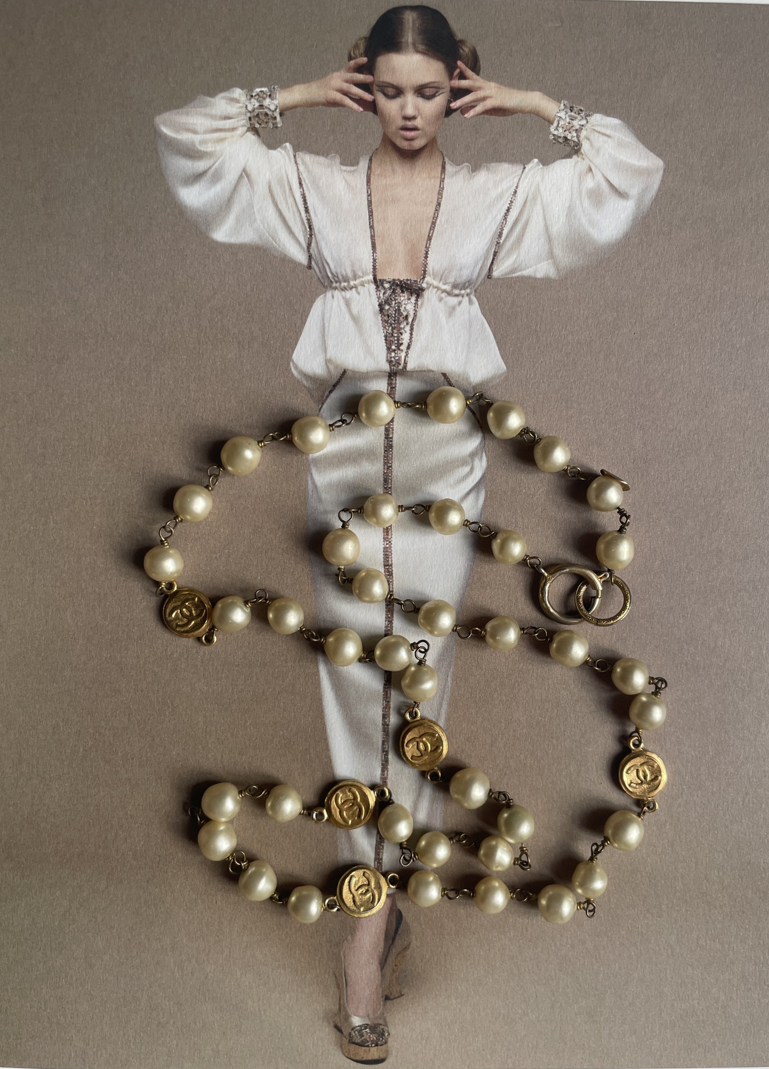 Chanel Vintage Sautoir with Faux Pearls and CC medals