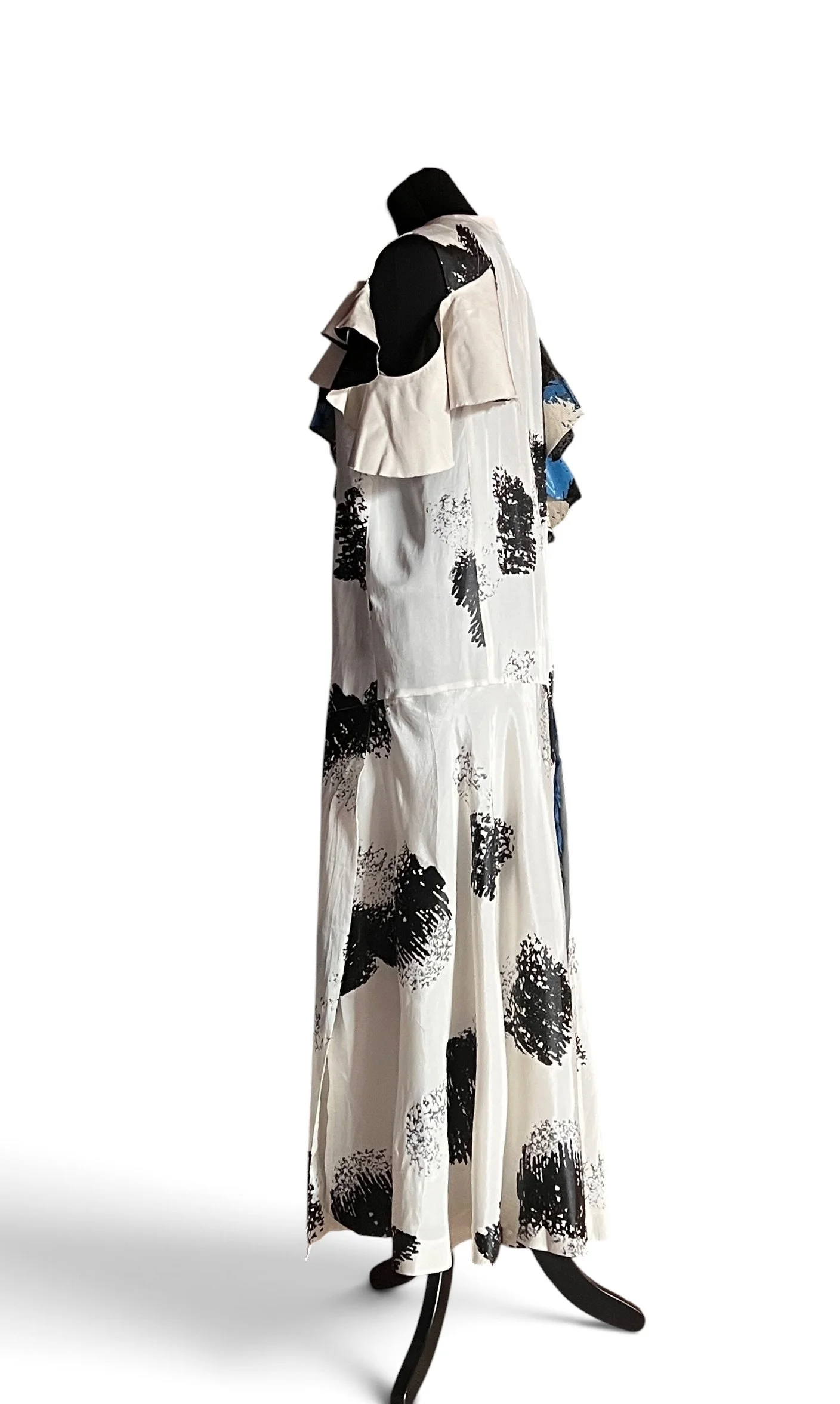 Togaarchivesdress7.JPG