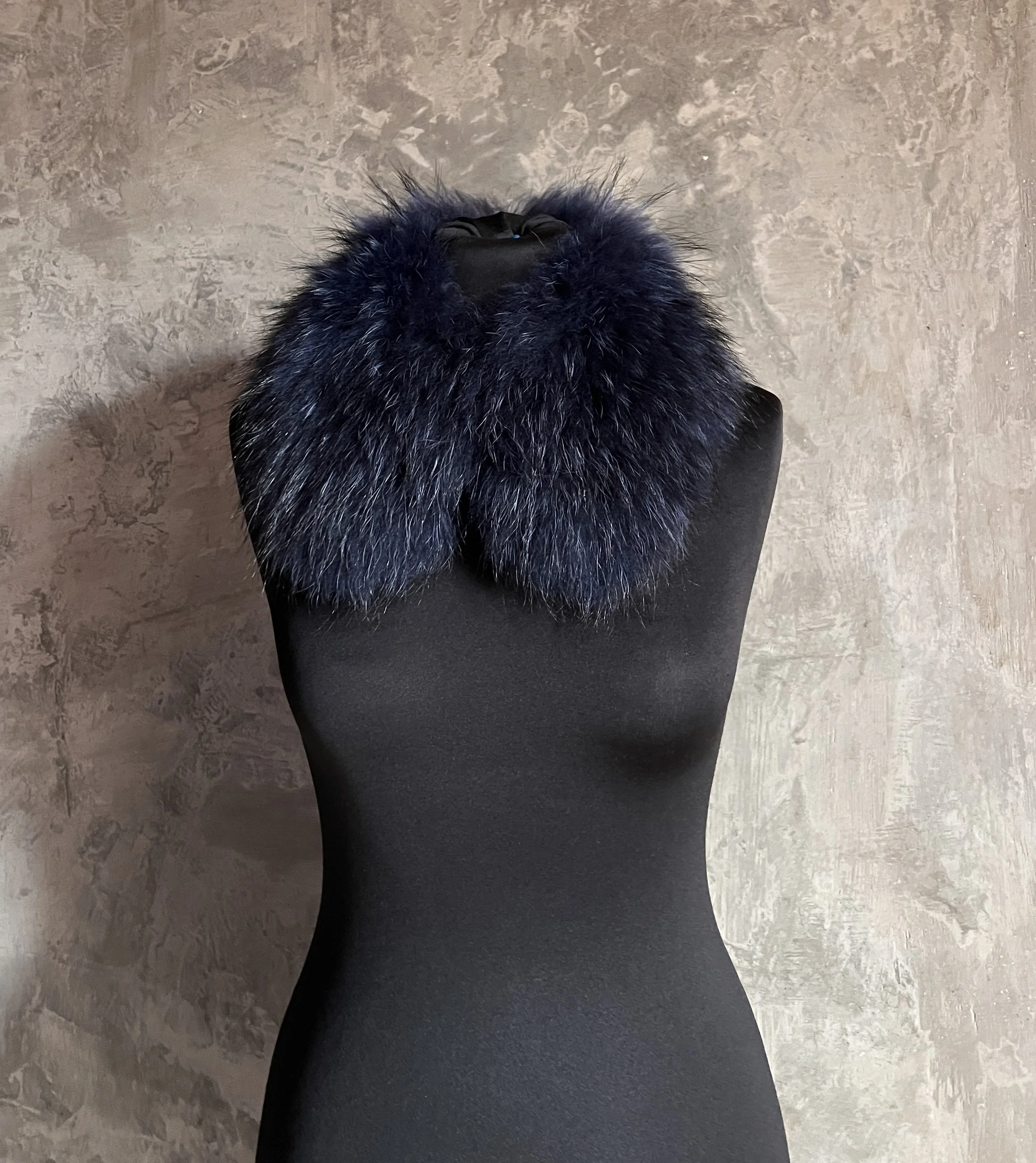 Weekend Max Mara Navy Fur Collar