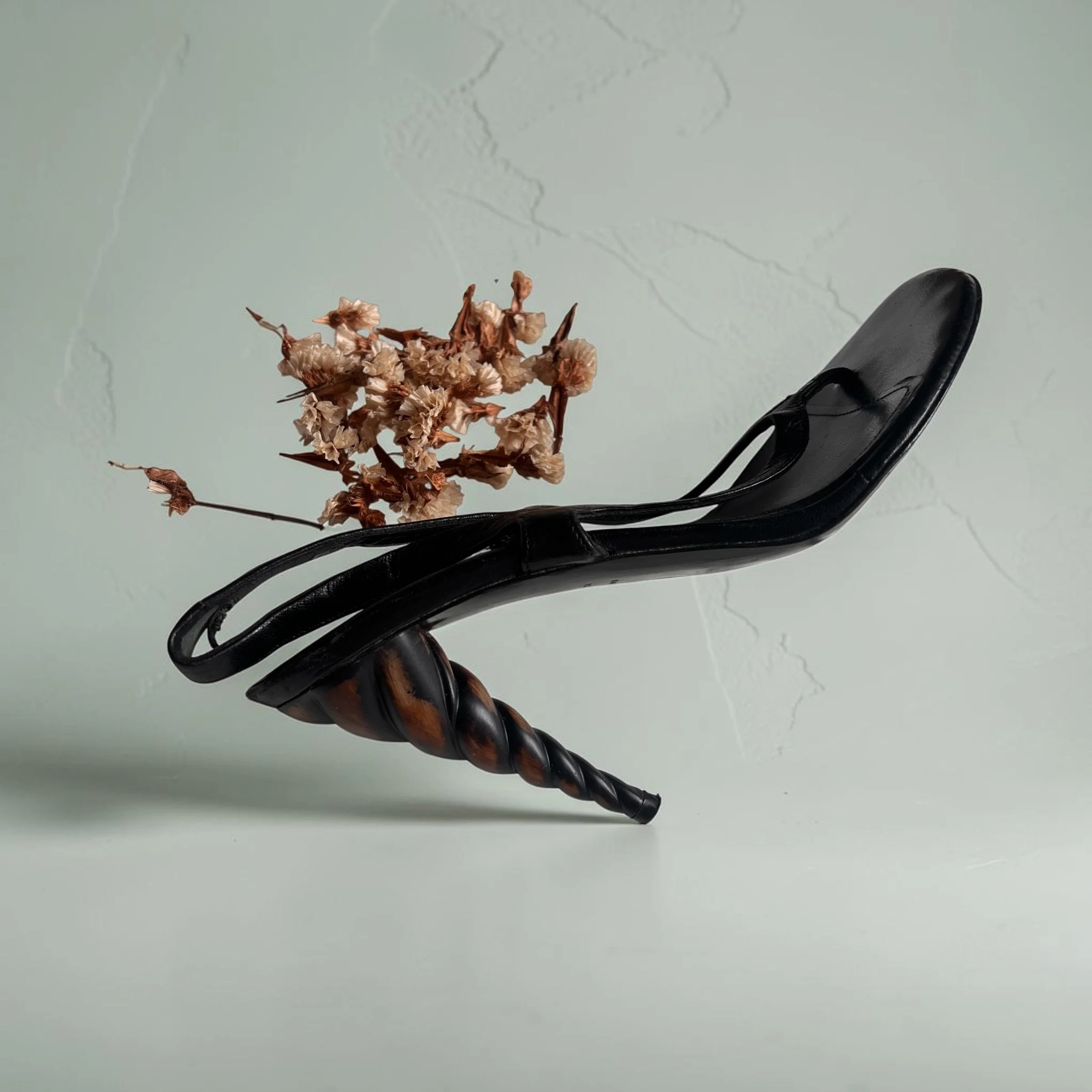 Alexander Mcqueen Thong Sandals with Spiral Heel — Mia Luxury Vintage