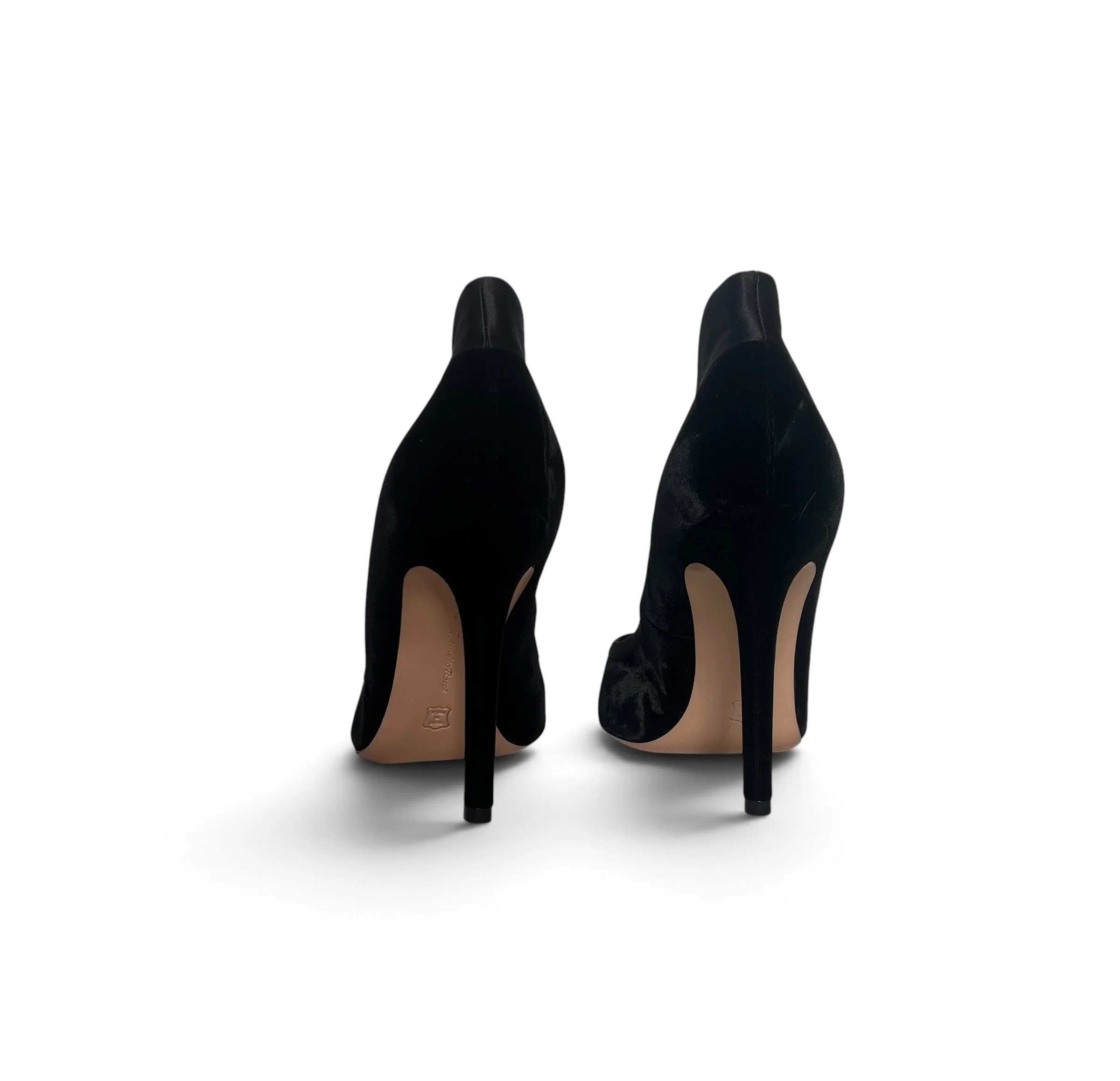 Gianvito Rossi Black Tuxedo Velvet Pumps