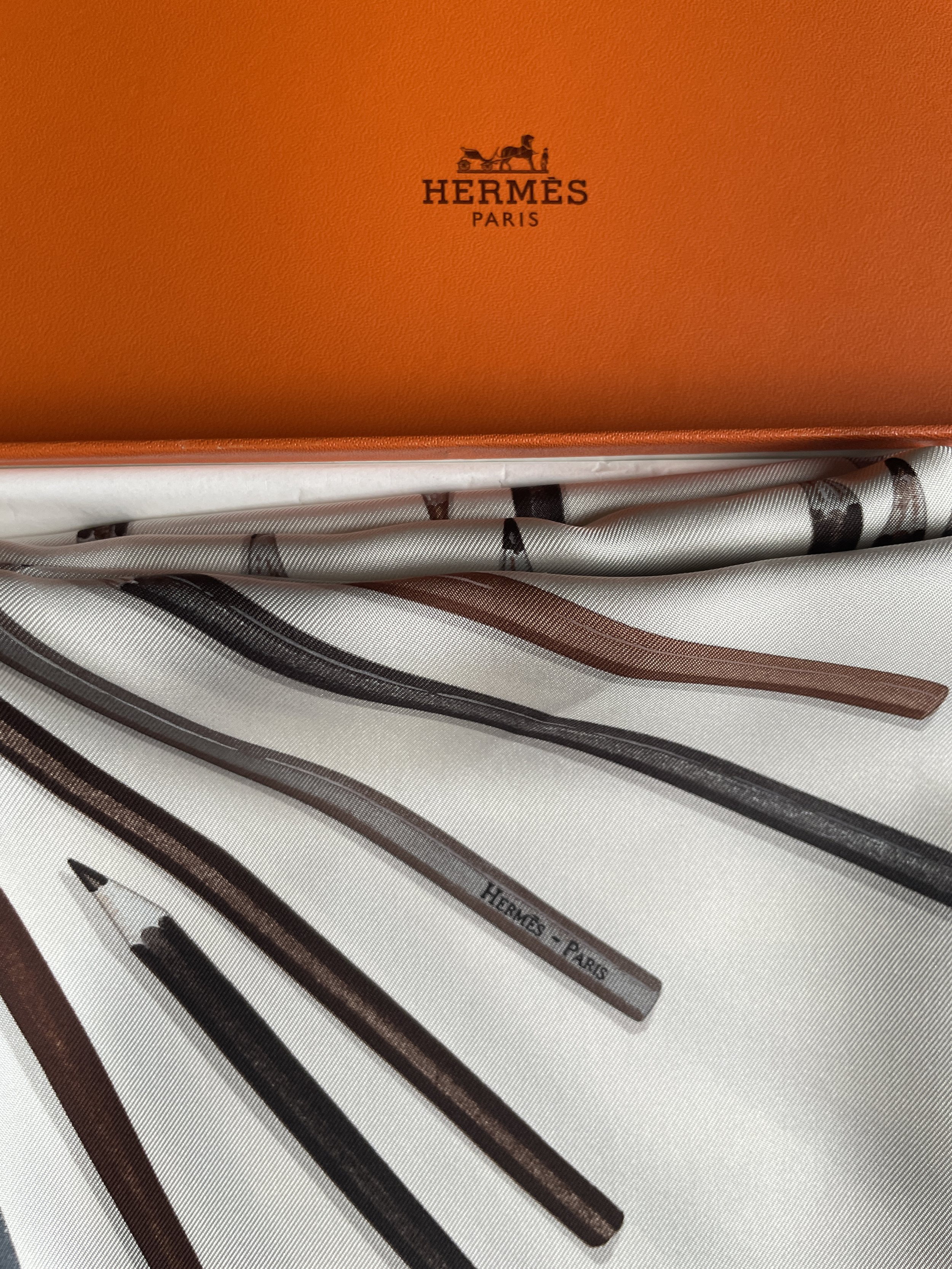 Hermès Vintage Carré “A vos Crayons”