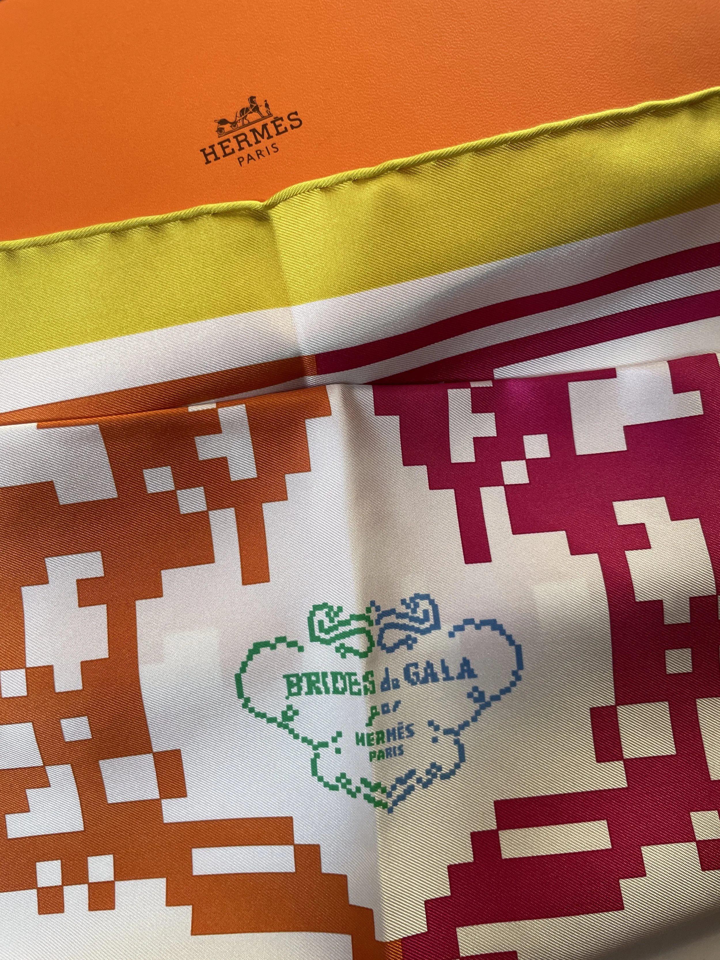 Hermès Pochette Twill "Brides de Gala Pixel"