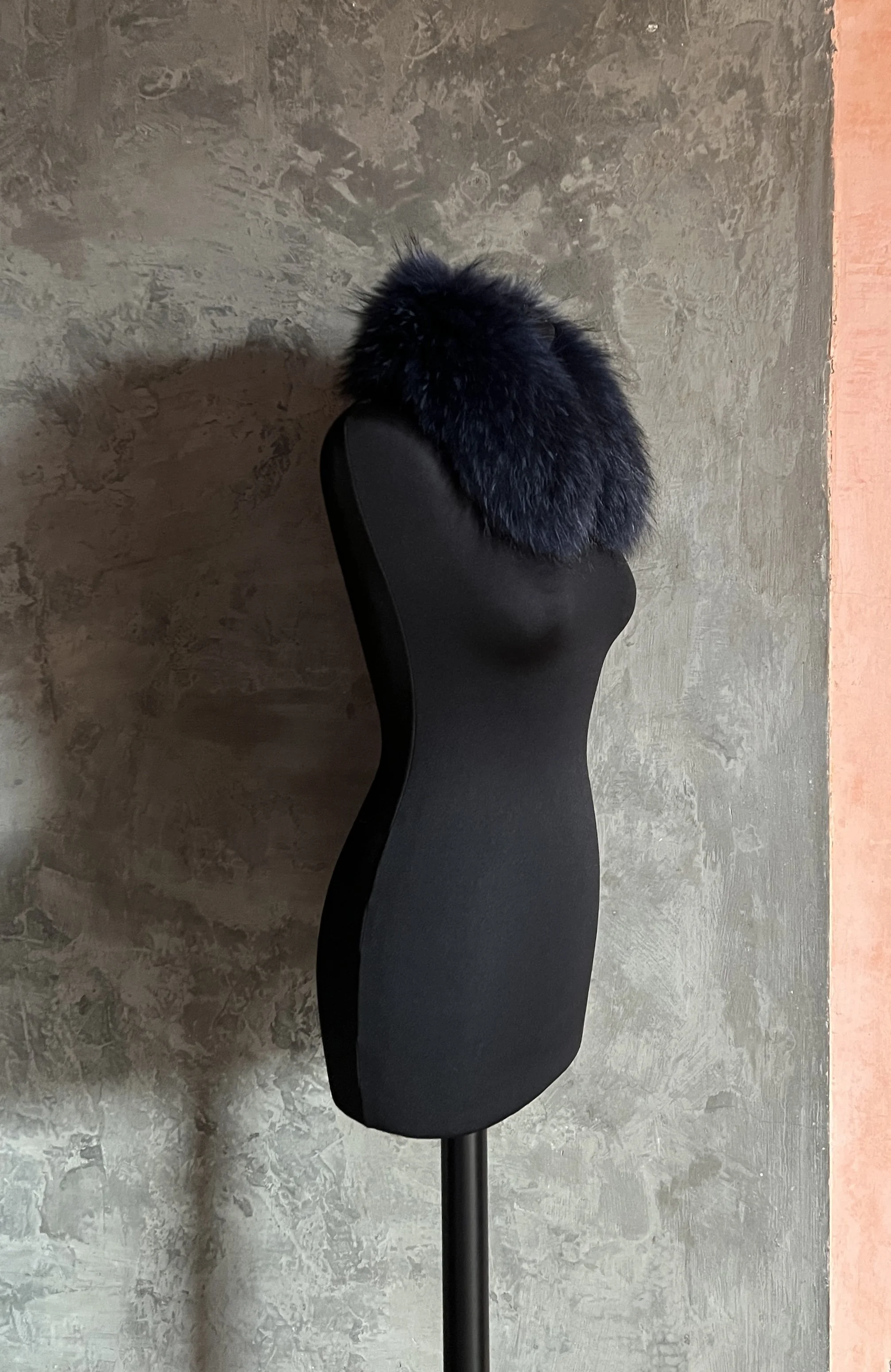 Weekend Max Mara Navy Fur Collar
