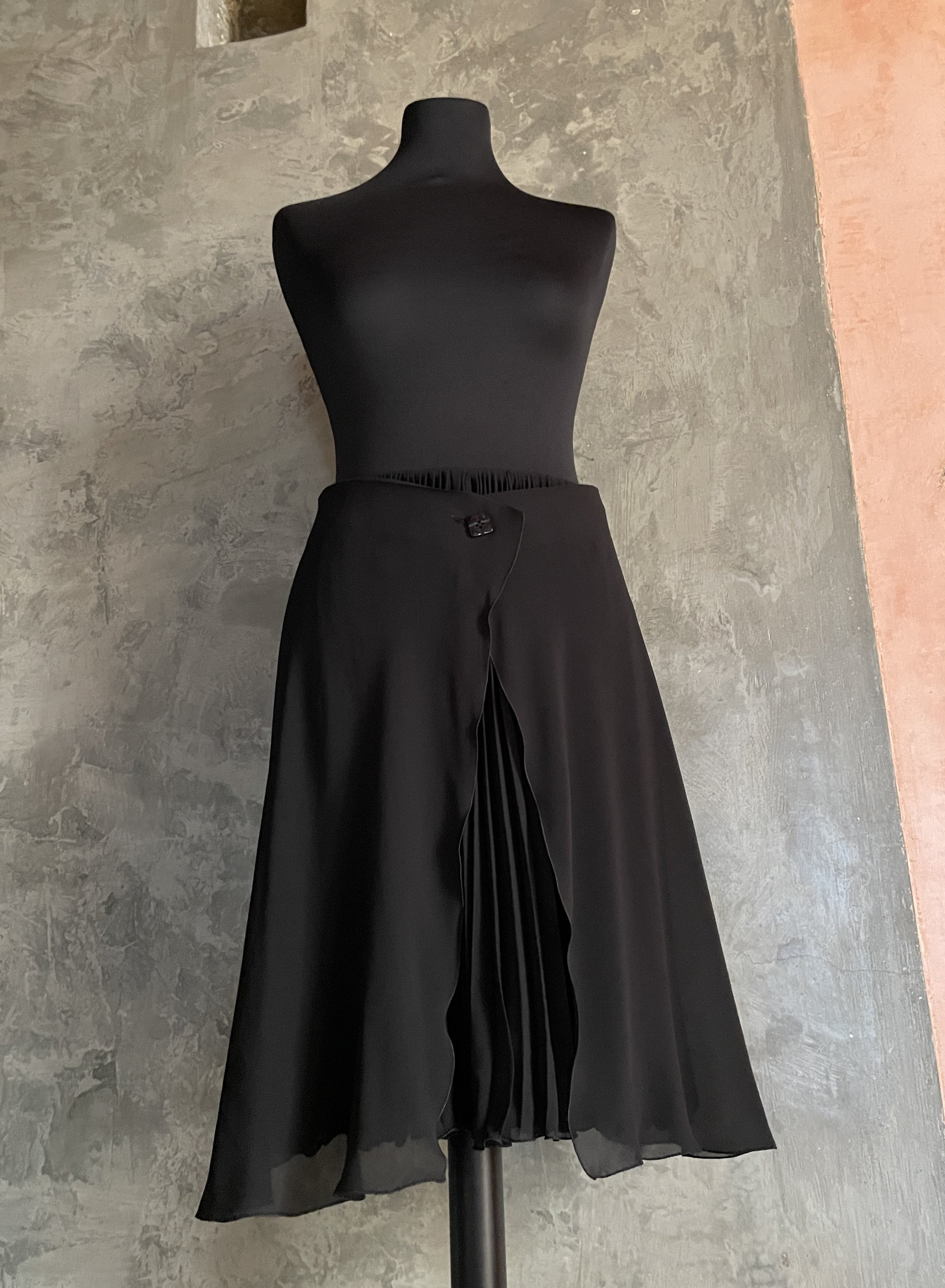 Chanel F/W 2000 Pleated Cutaway Skirt