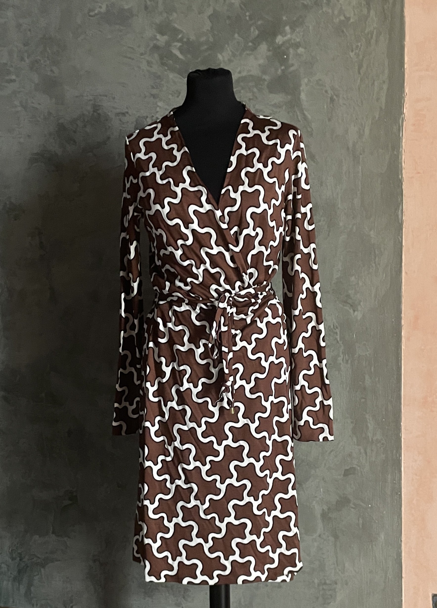 DvFDressBrown4.jpg