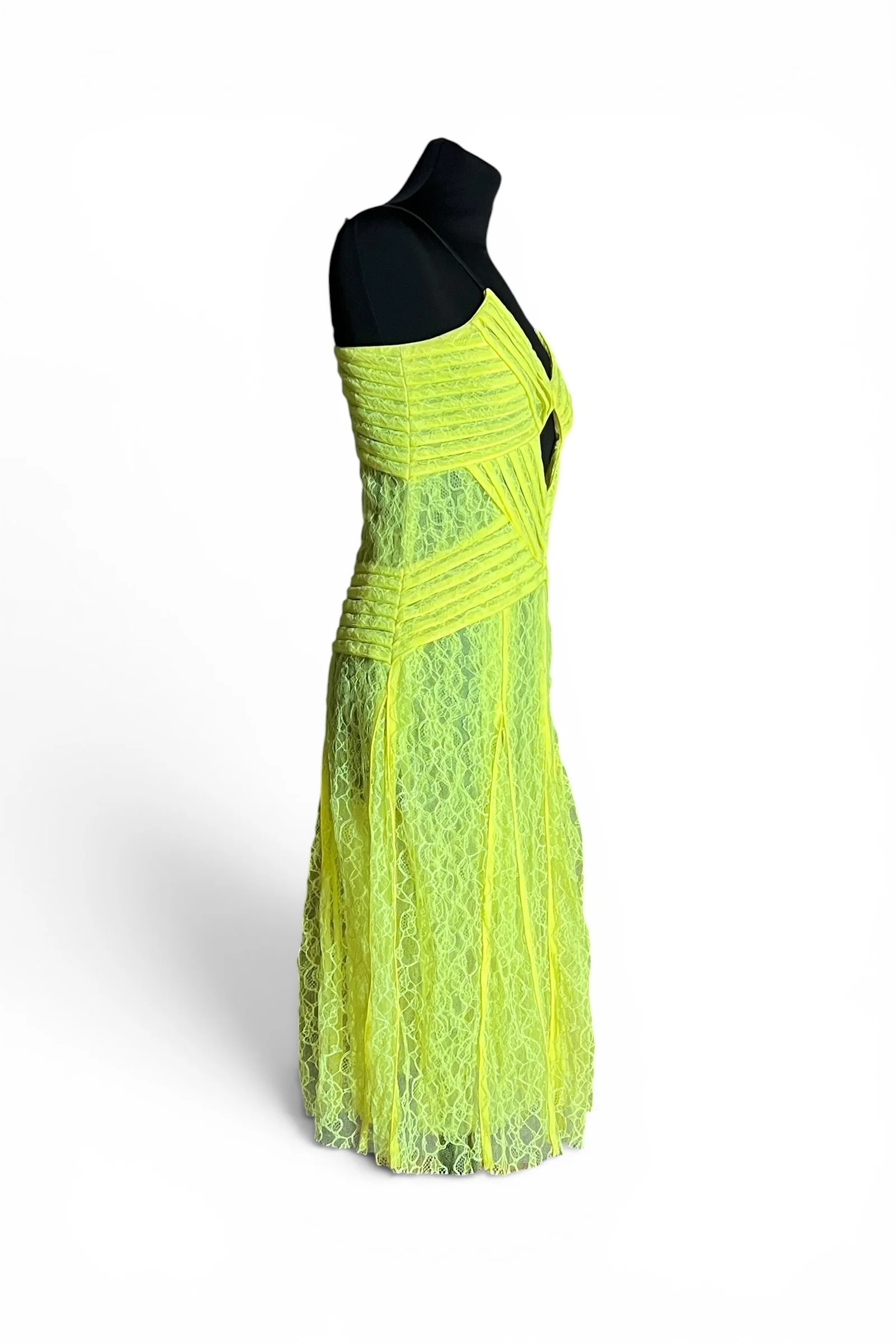 Christopher Kane Spring 2011 Ready-to-Wear Neon Yellow Lace Dress