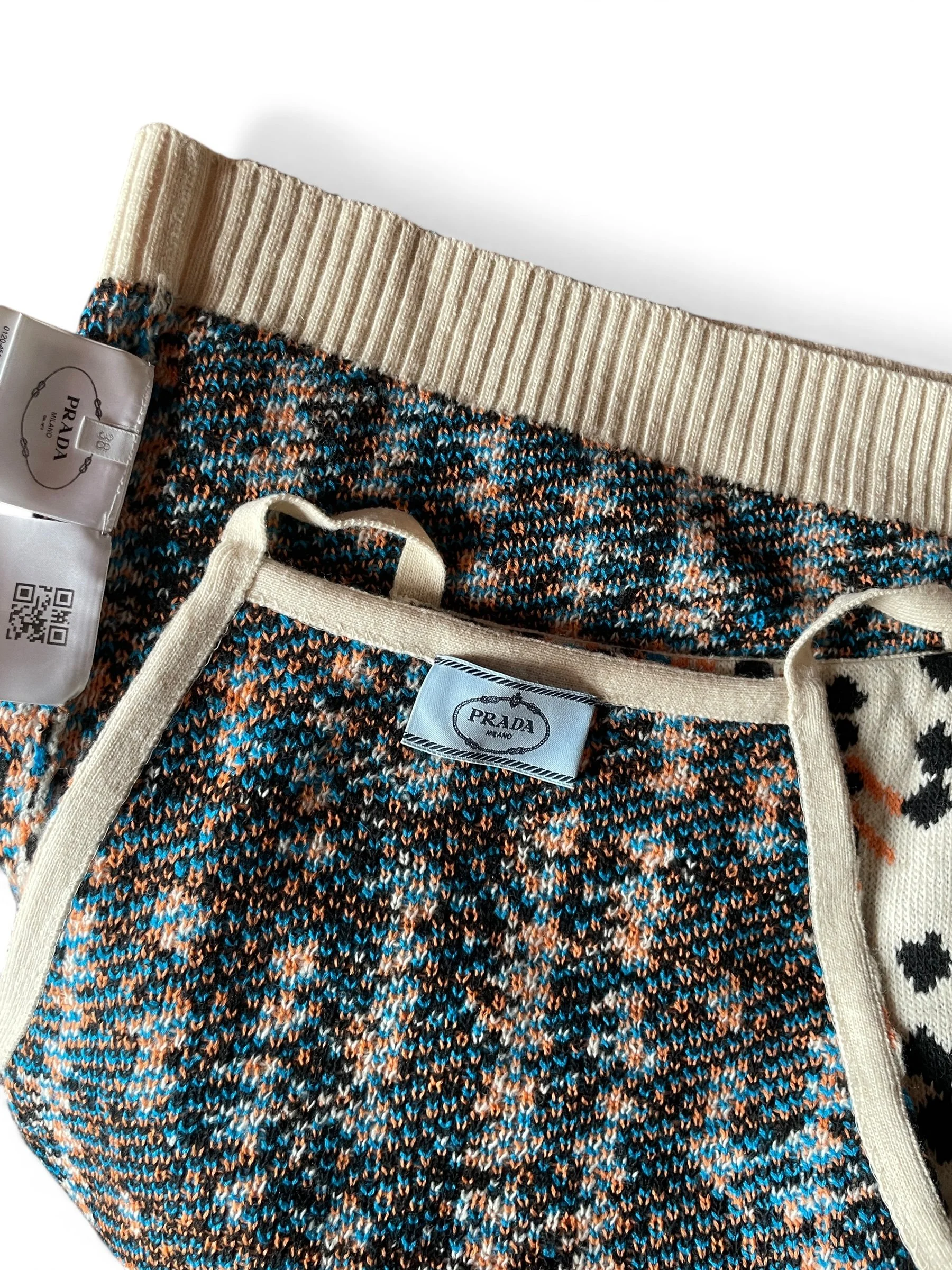 PradaKnit2020_11.jpeg