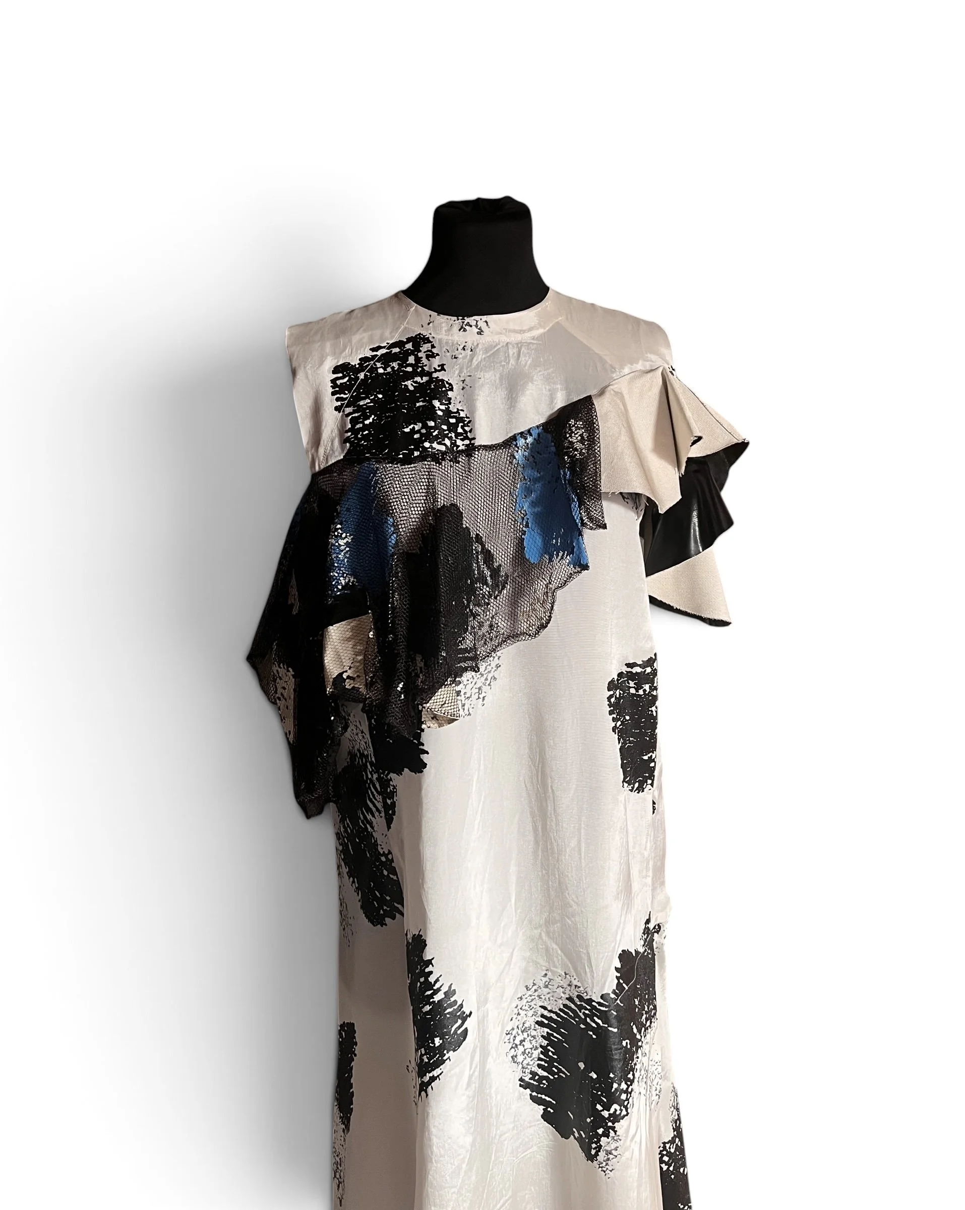 Togaarchivesdress2.jpg