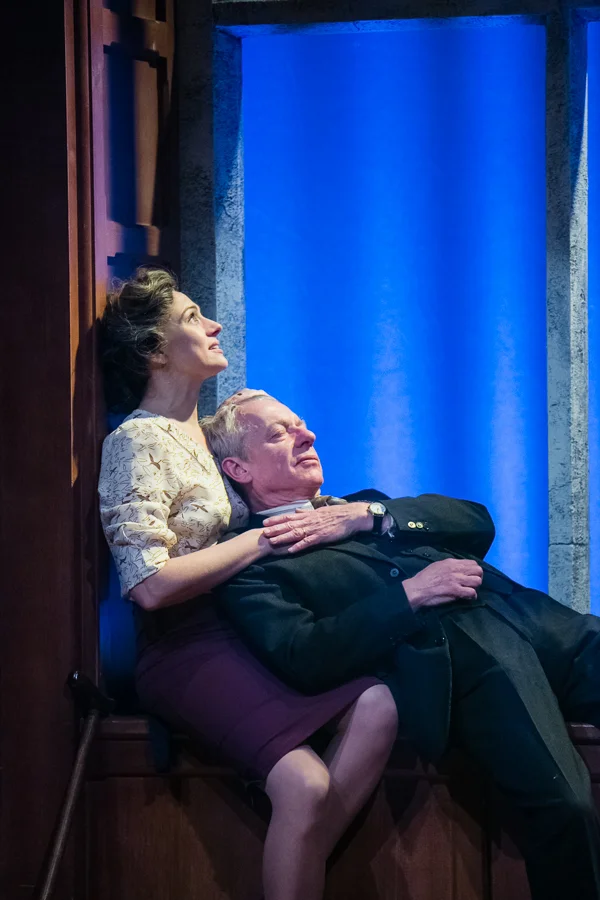 shadowlands-uk-theatre-tour-2016-photos 48