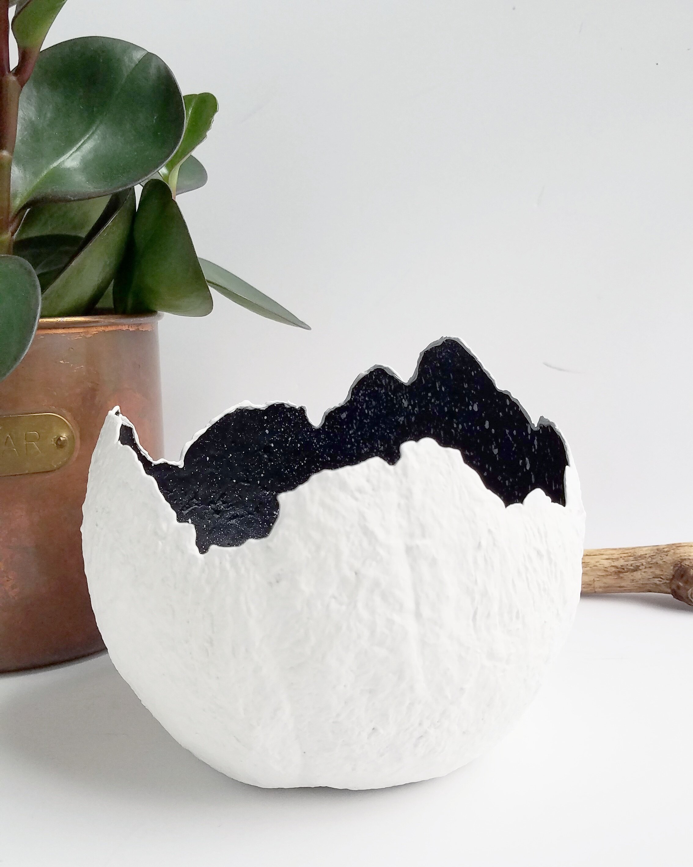 Decorative Hand-Painted Paper Mache Bowl w/ Black Pattern