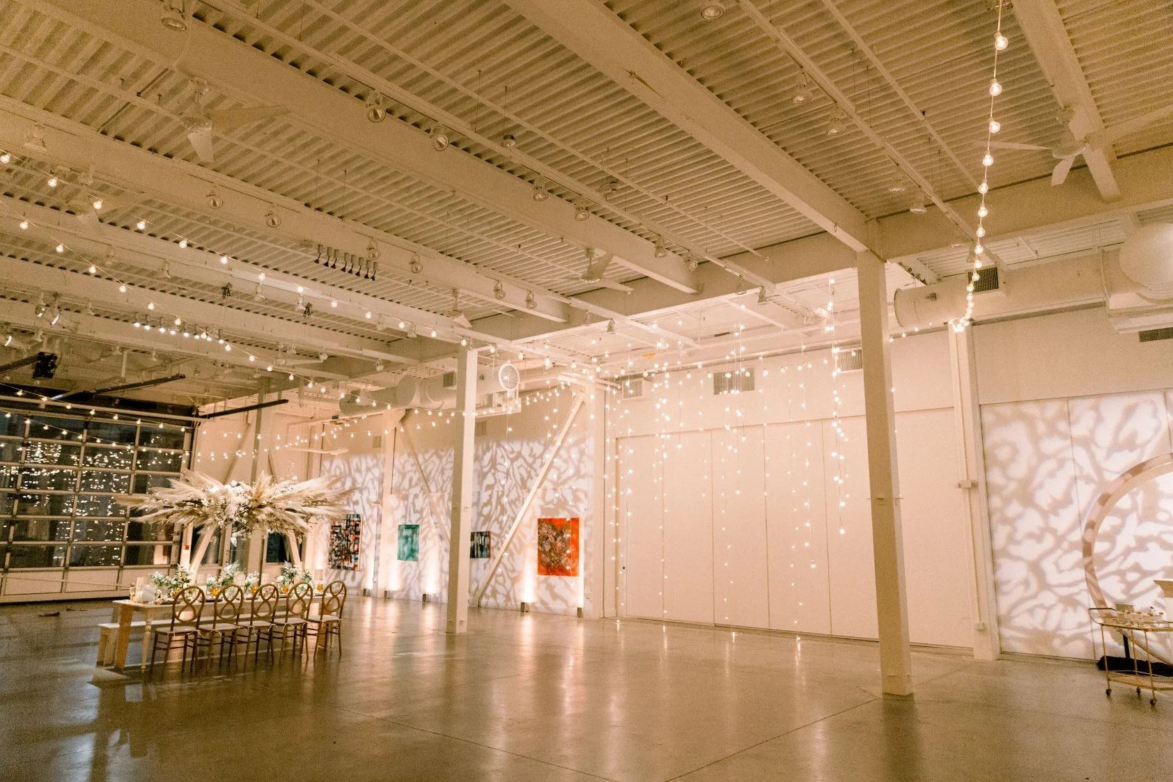 artists-for-humanity-industrial-bohemian-wedding-daylynn-designs400.jpg
