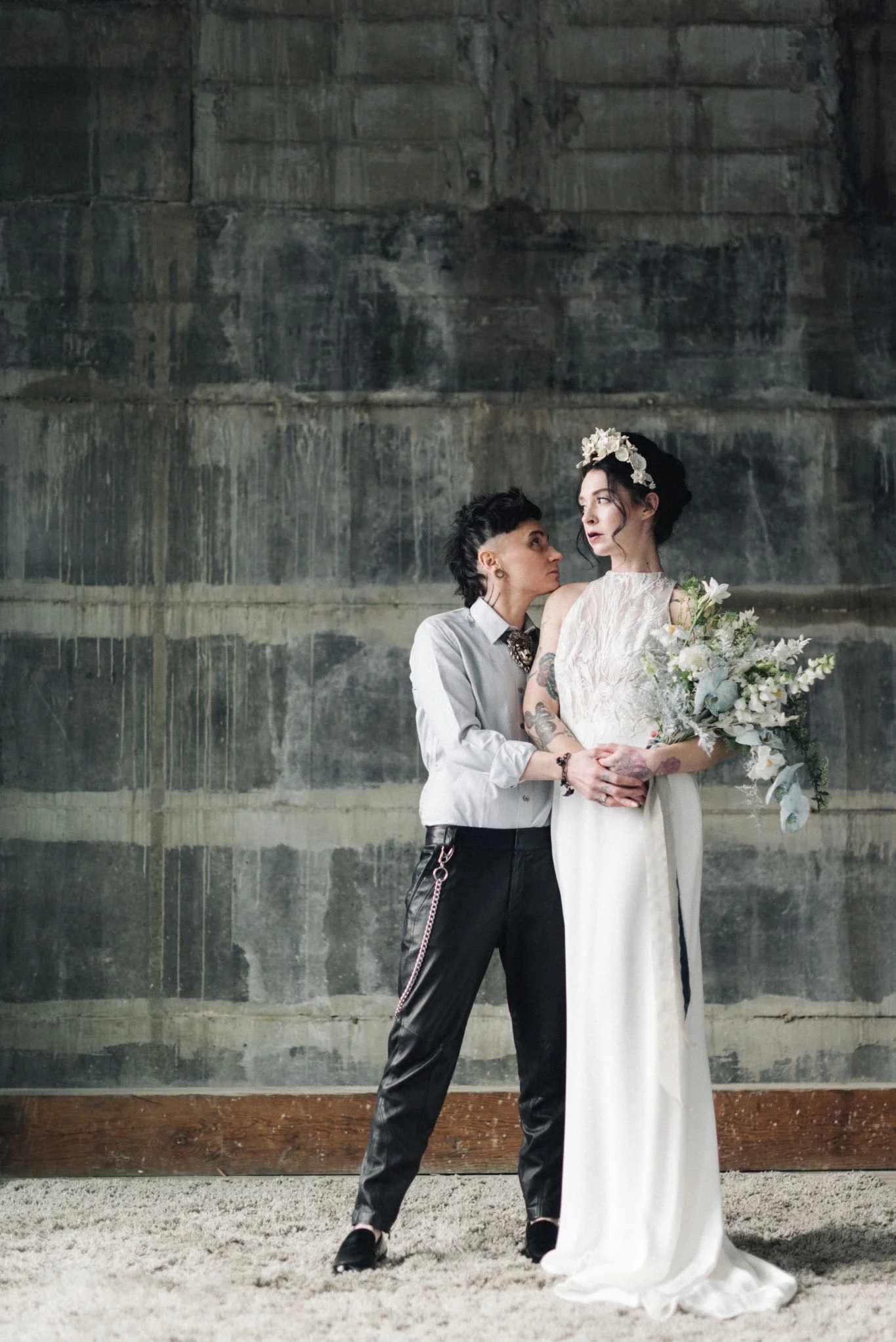 olio-peabody-boston-lesbian-wedding-style-daylynn-designs99.jpg