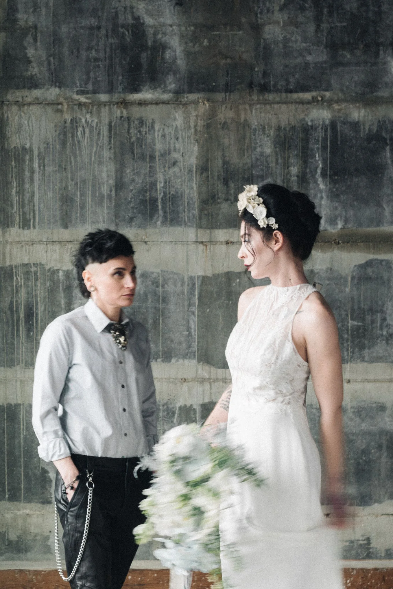 olio-peabody-boston-lesbian-wedding-style-daylynn-designs101.jpg