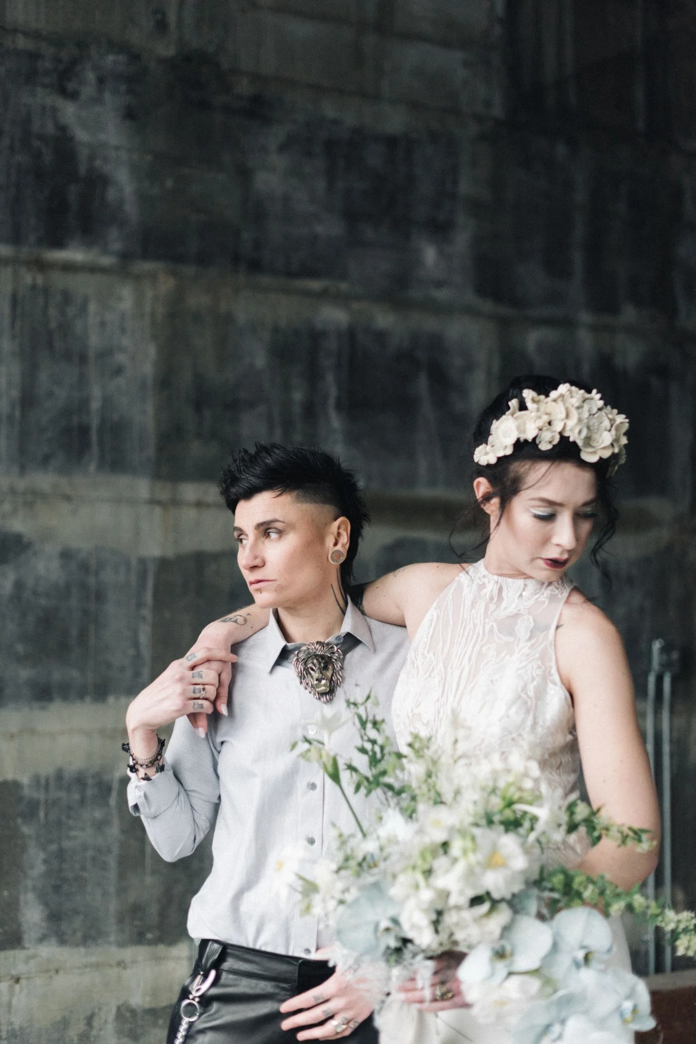 olio-peabody-boston-lesbian-wedding-style-daylynn-designs105.jpg