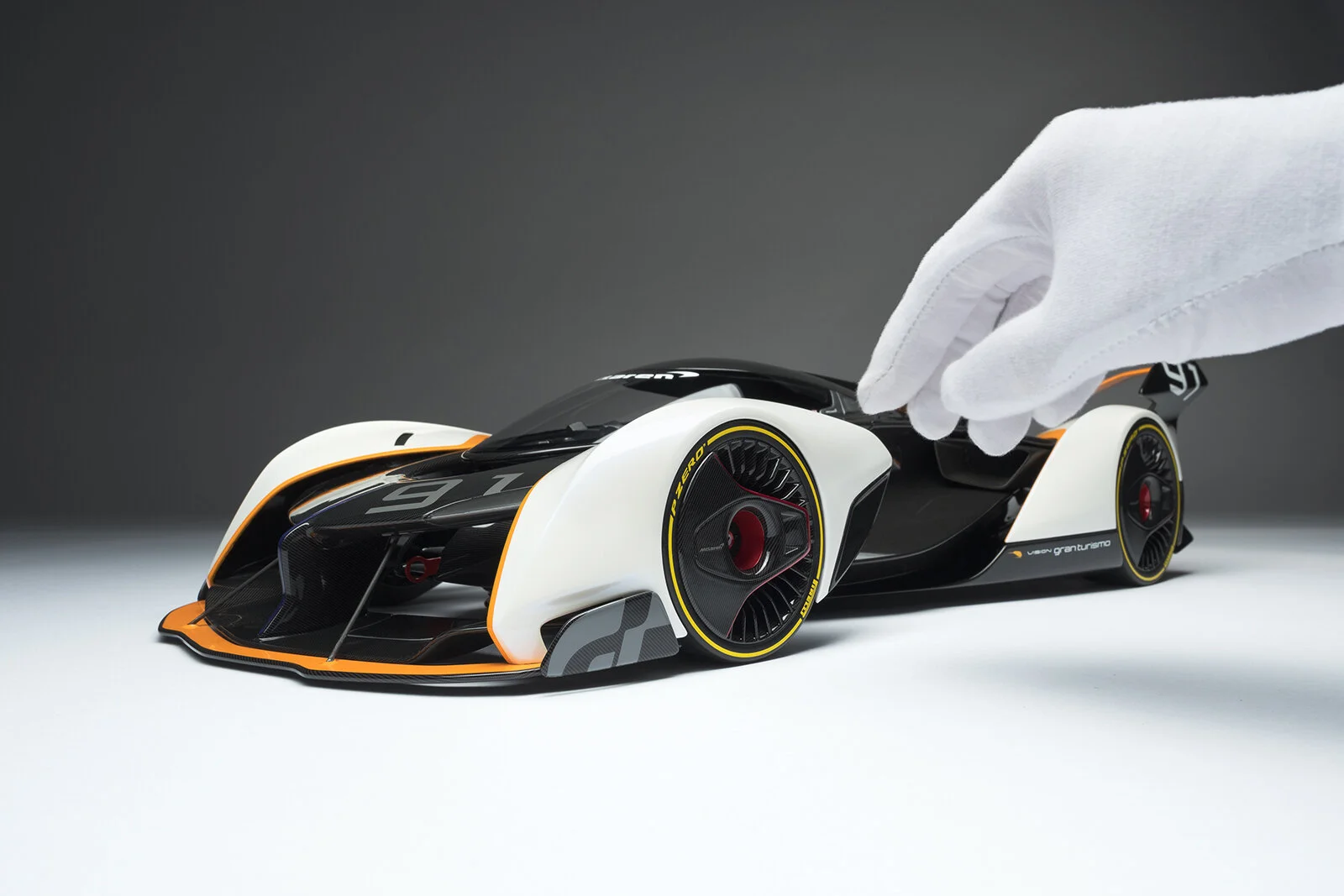 McLaren Ultimate Vision Gran Turismo - Signed Edition | Performance