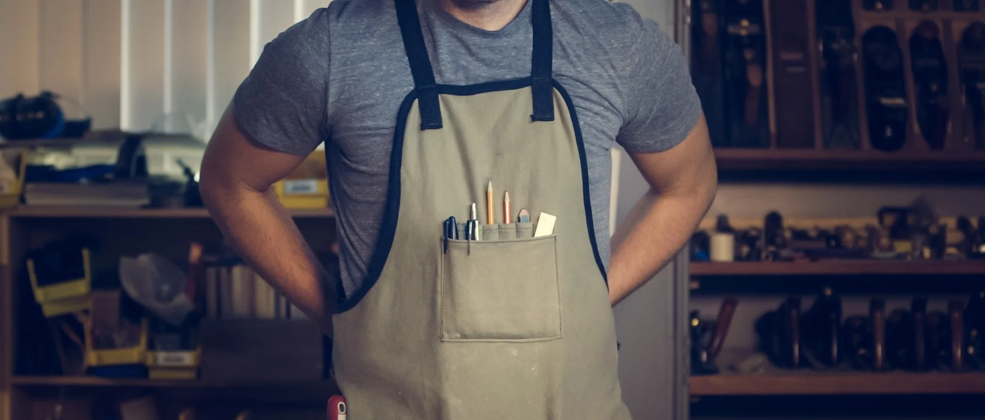 adult-apron-blur-374079.jpg