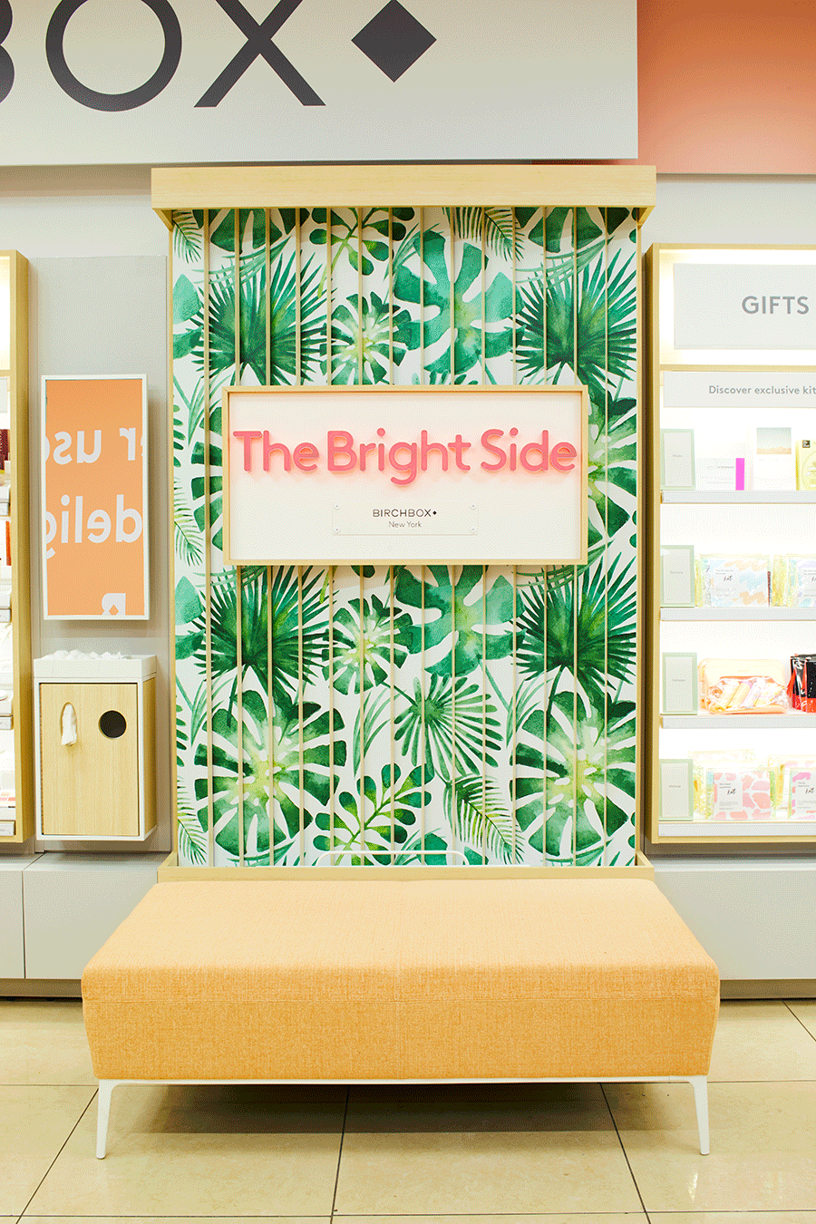 181205_JF_BIRCHBOX_WALGREENS__WALL-STREET_SHOT_08.gif