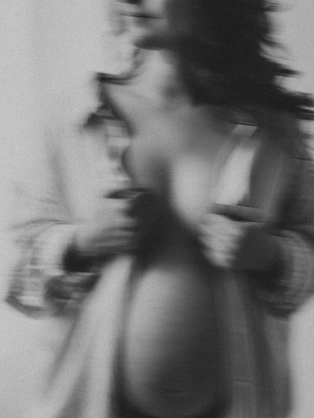 Ich.
Und ein Gef&uuml;hl, das gr&ouml;&szlig;er wird.

Wenn du dich so sehen m&ouml;chtest, melde dich bei mir.✨

#maternity #frau #ruhe #bewusst #minimalism