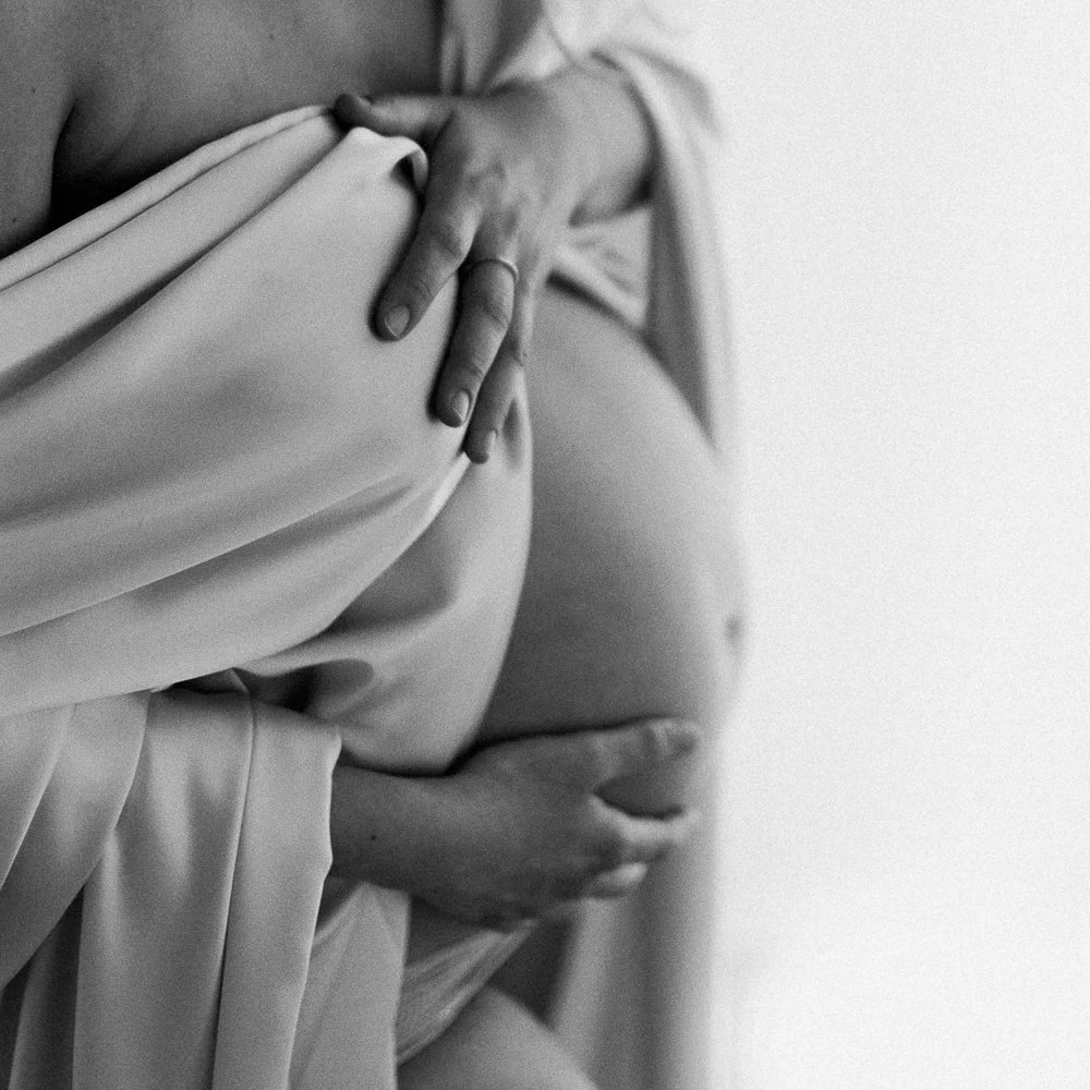 Baby Bauch Fotografie fine art Baby Bauch hochwertige emotionalle Bilder