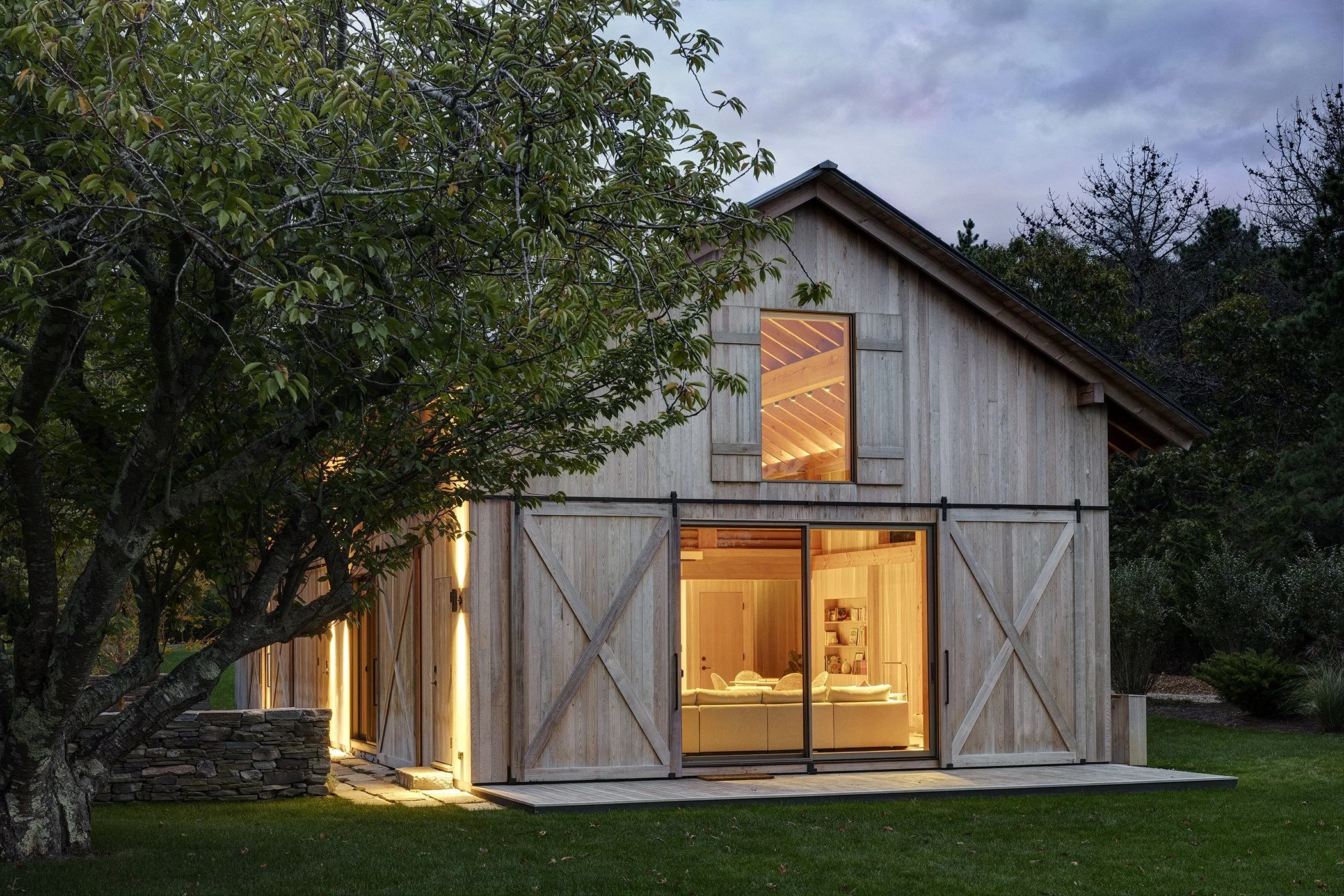 High Bluff Barn