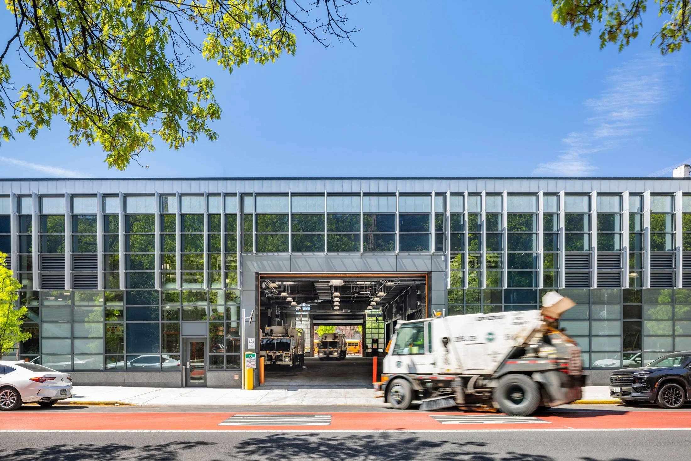 DSNY Brooklyn District 3 Garage & Offices — project image 4