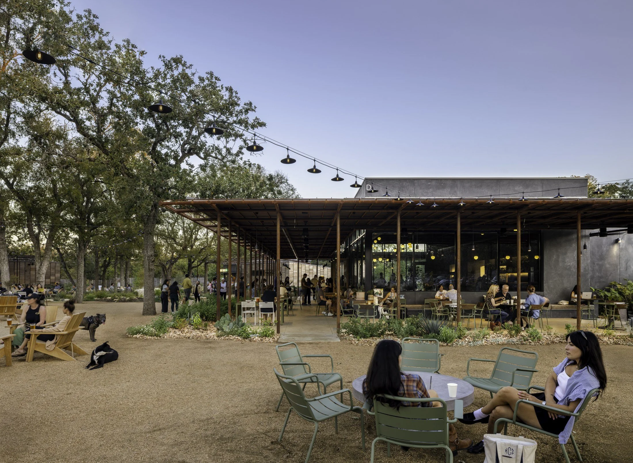 Leona Botanical Cafe & Bar — project image 3