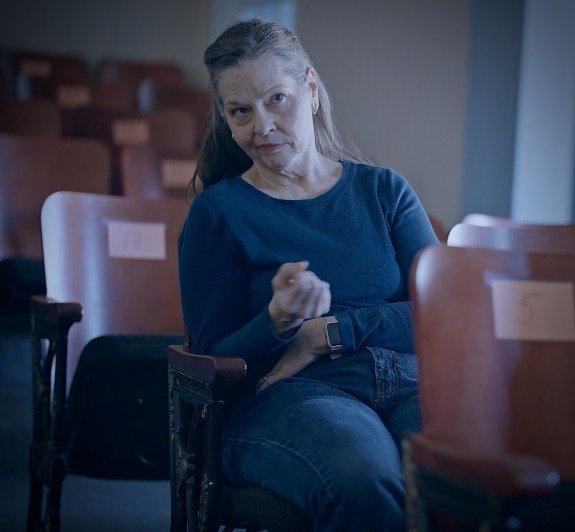 Janice R. Franklin as Woman in Courtroom